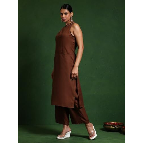 Varanga Women Round Neck Sleeveless Kurta With Trouser