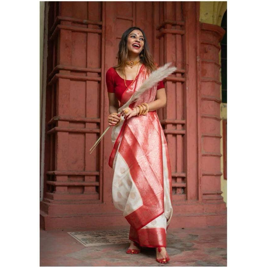 Flosive Women's Birch Off-White And Red Zari Woven Kanjivaram Saree With Blouse