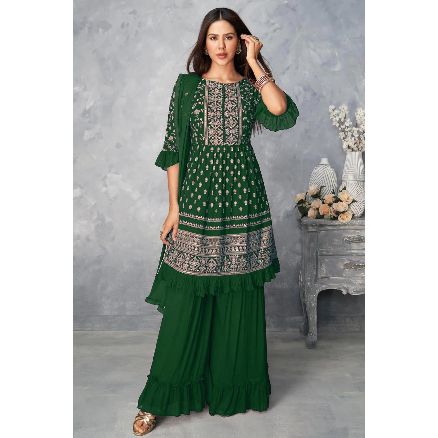 Xomantic Fashion Magenta Georgette Embroidered And Resham Work Designer Salwar Kameez (Medium, Green)