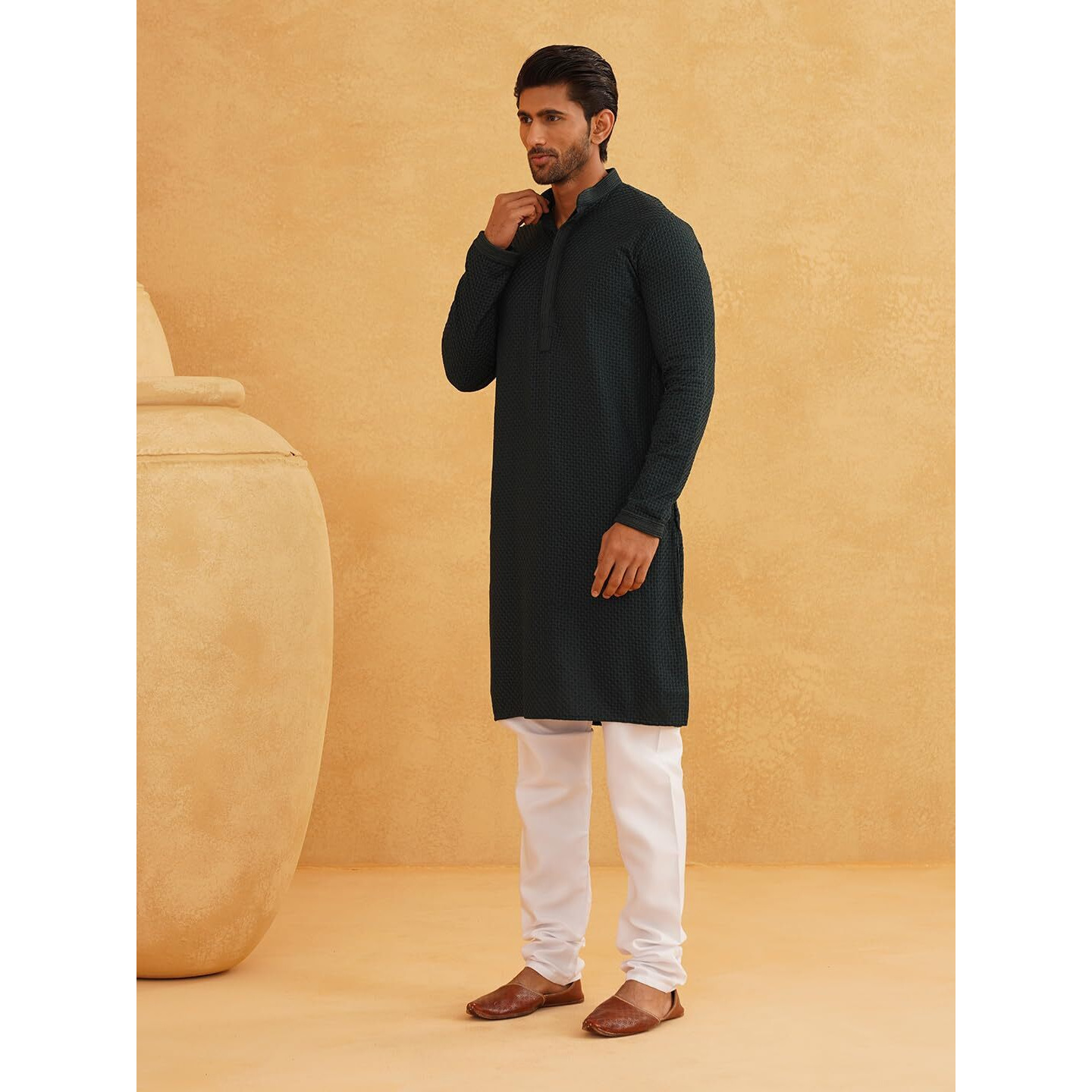 Sojanya (Since 1958 Men's Geometric Embroidered Thread Work Cotton Straight Green Long Kurta