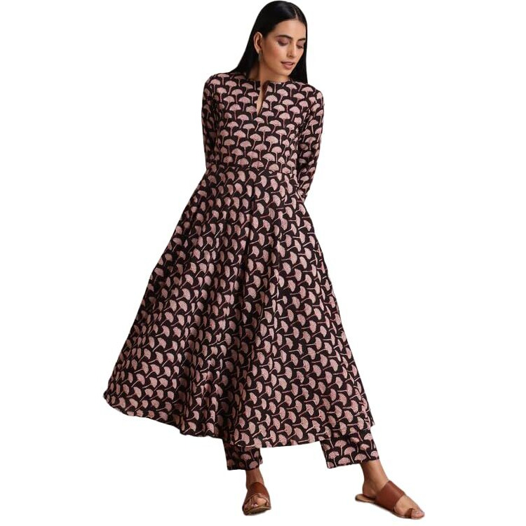 Patlani Women's Digital Printed Cotton Kurta With Pant.