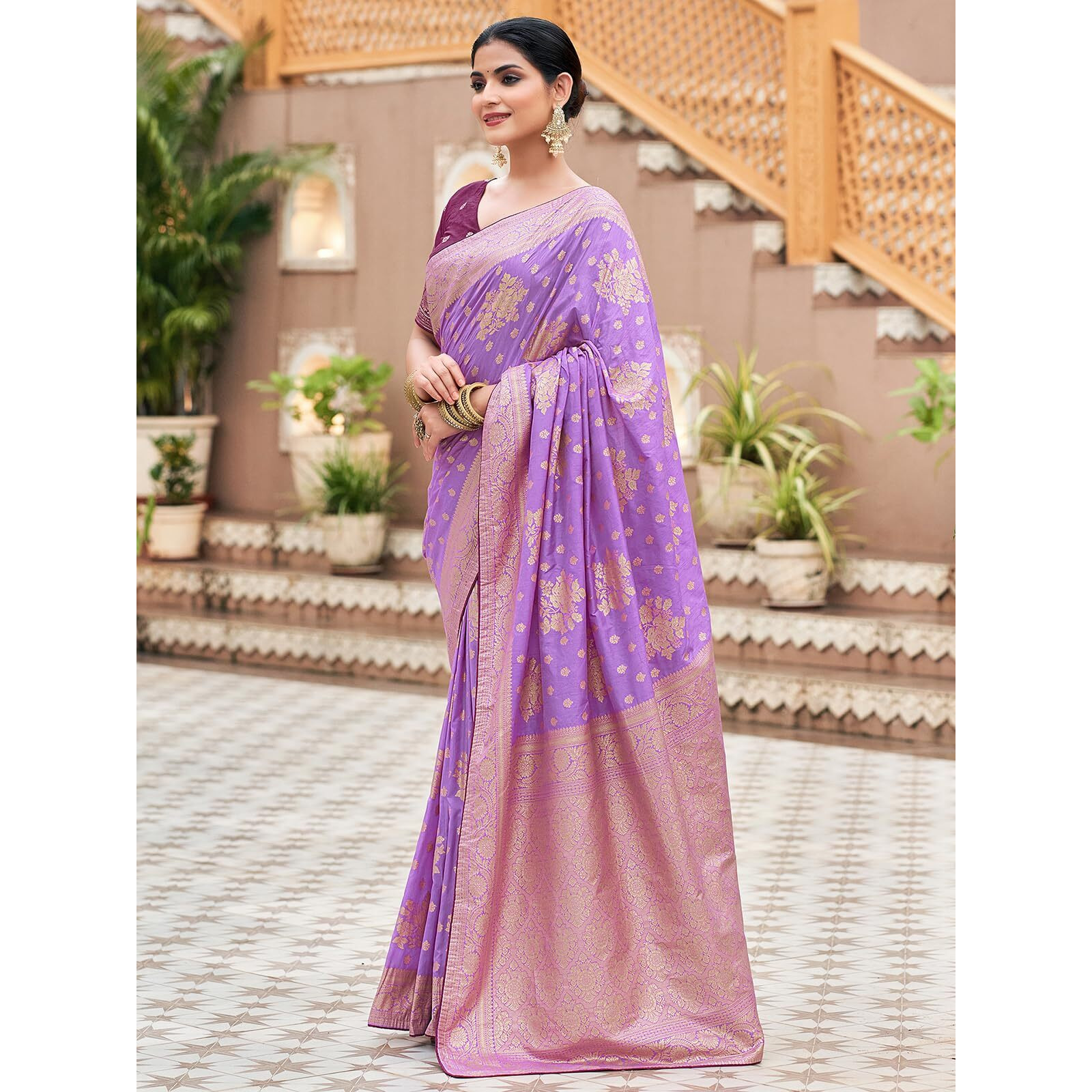 Satrani Women's Silk Blend Banarasi Jacquard Saree With Unstitched Blouse Piece (3889S317N_Lavender)