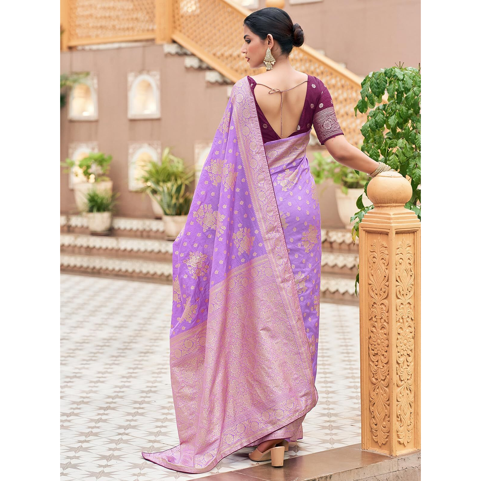 Satrani Women's Silk Blend Banarasi Jacquard Saree With Unstitched Blouse Piece (3889S317N_Lavender)