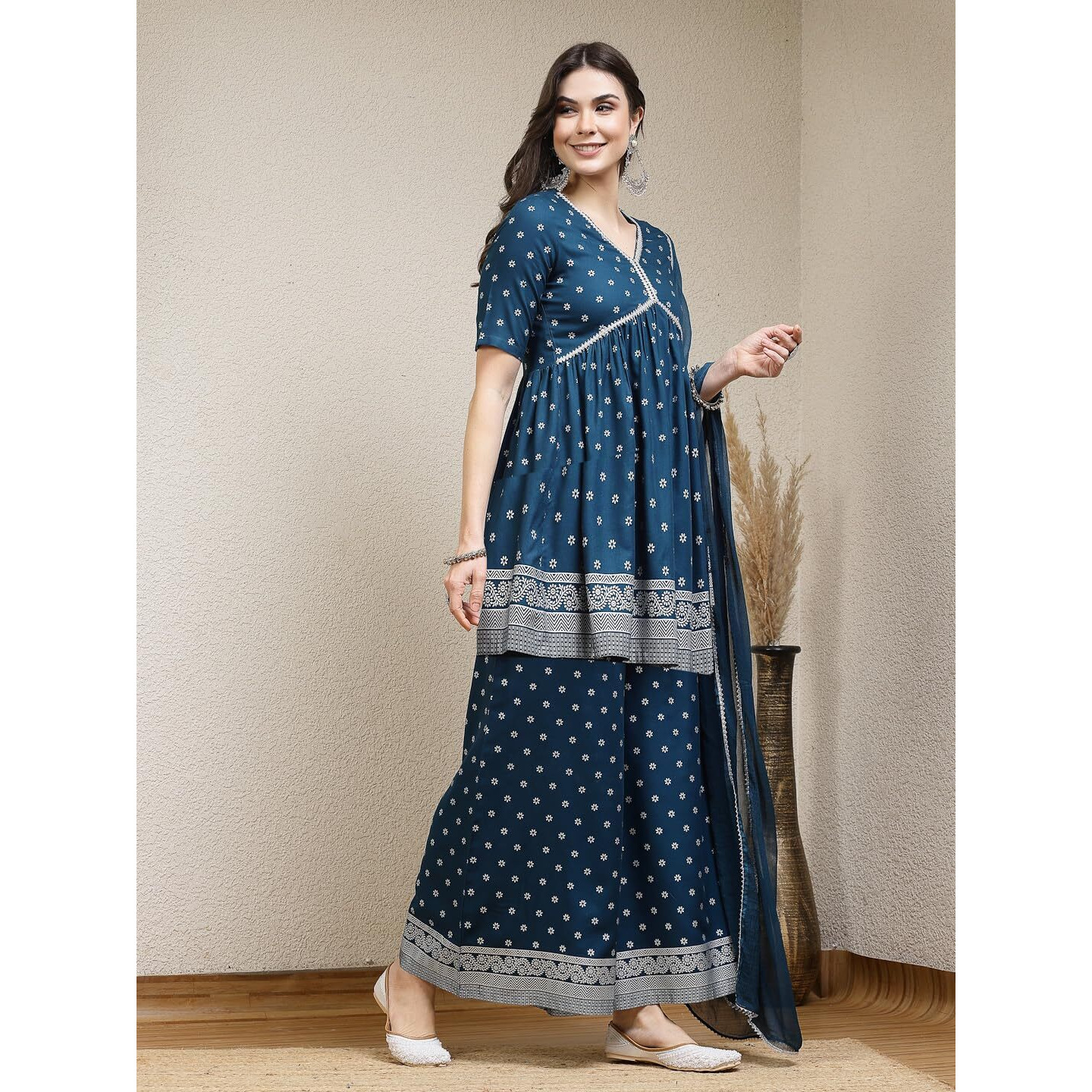 Stylum Women's Ethnic Motif Printed Rayon Naira Cut Kurta Palazzo Dupatta Set (Kpdtealsanjh44, Teal, Xxl)