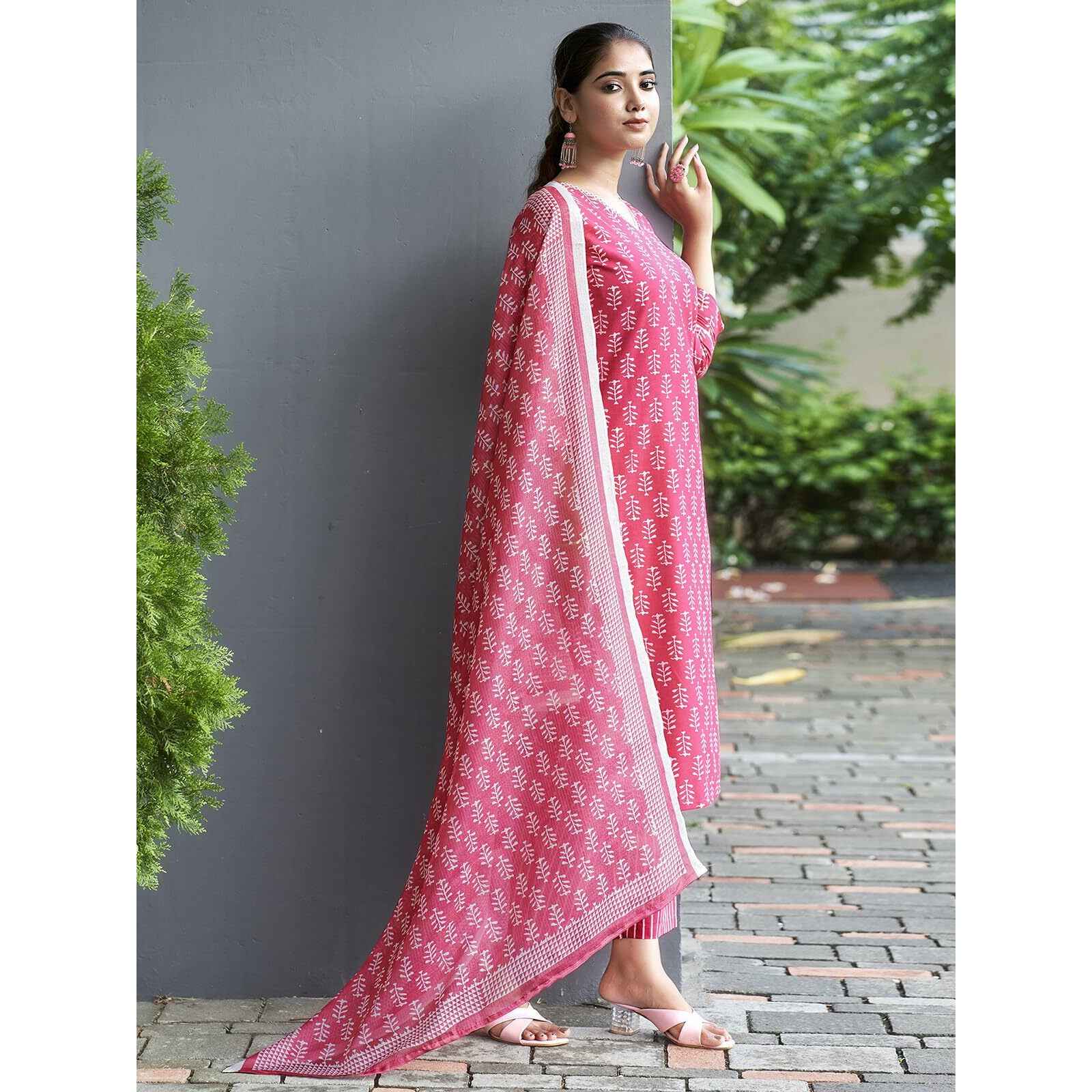 Sanisa Women's Cotton Printed Straight Kurta With Pant And Dupatta Set (190Kbd2024N-L_Pink & White)