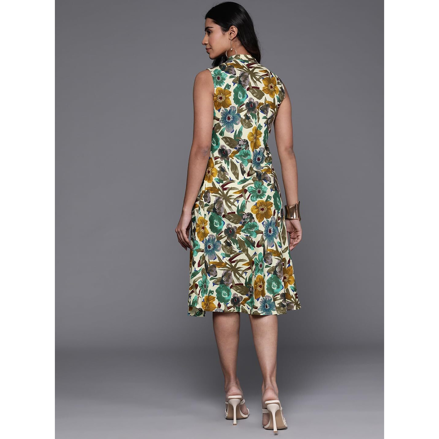 Varanga Women Off White Floral Printed Sleeveless A Line Dress.