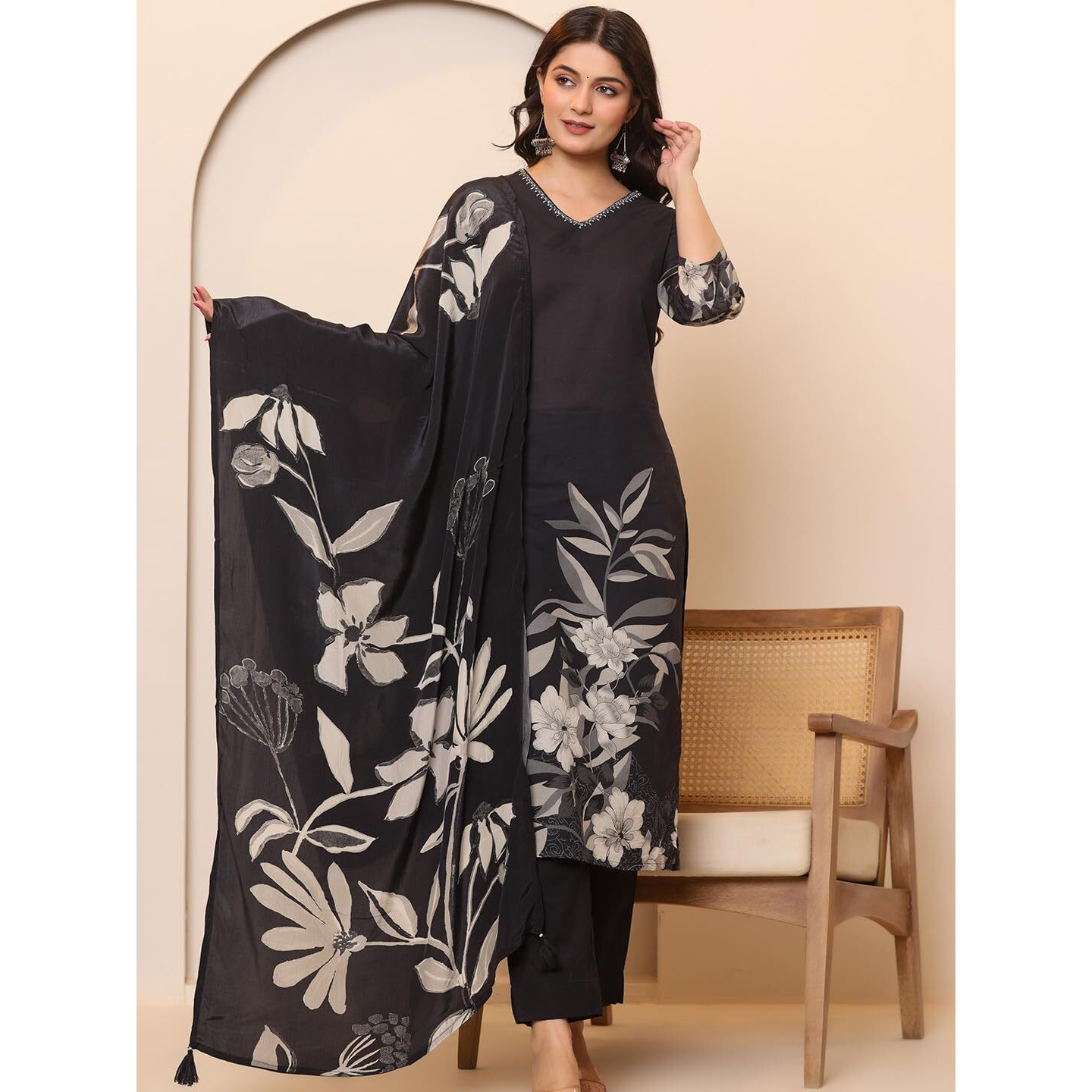 Varanga Women Floral Placement Printed V Neck Thread Embroidered Kurta With Trouser & Dupatta
