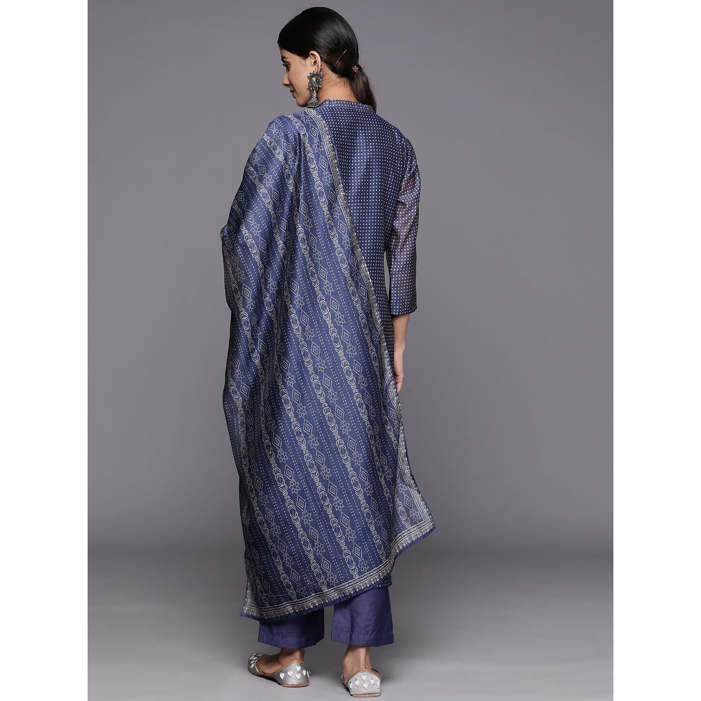 Varanga Women Navy Blue Bandhani Printed Straight Kurta With Three Quarter Sleeves Paired With Tonal Bottom And Printed Dupatta
