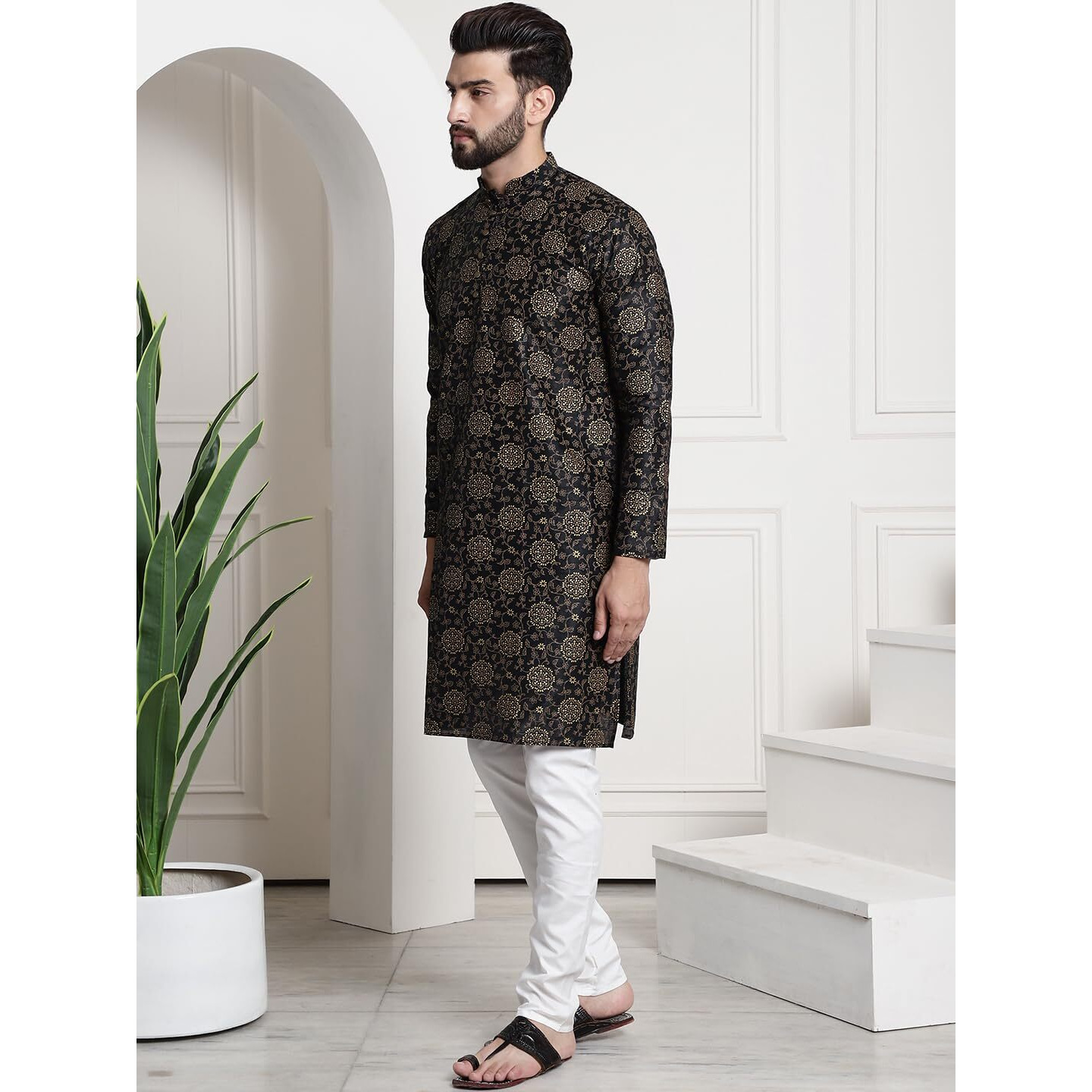Sojanya (Since 1958 Men's Silk Blend Print Black Kurta And Cream Pyjama With Cream Nehru Jacket