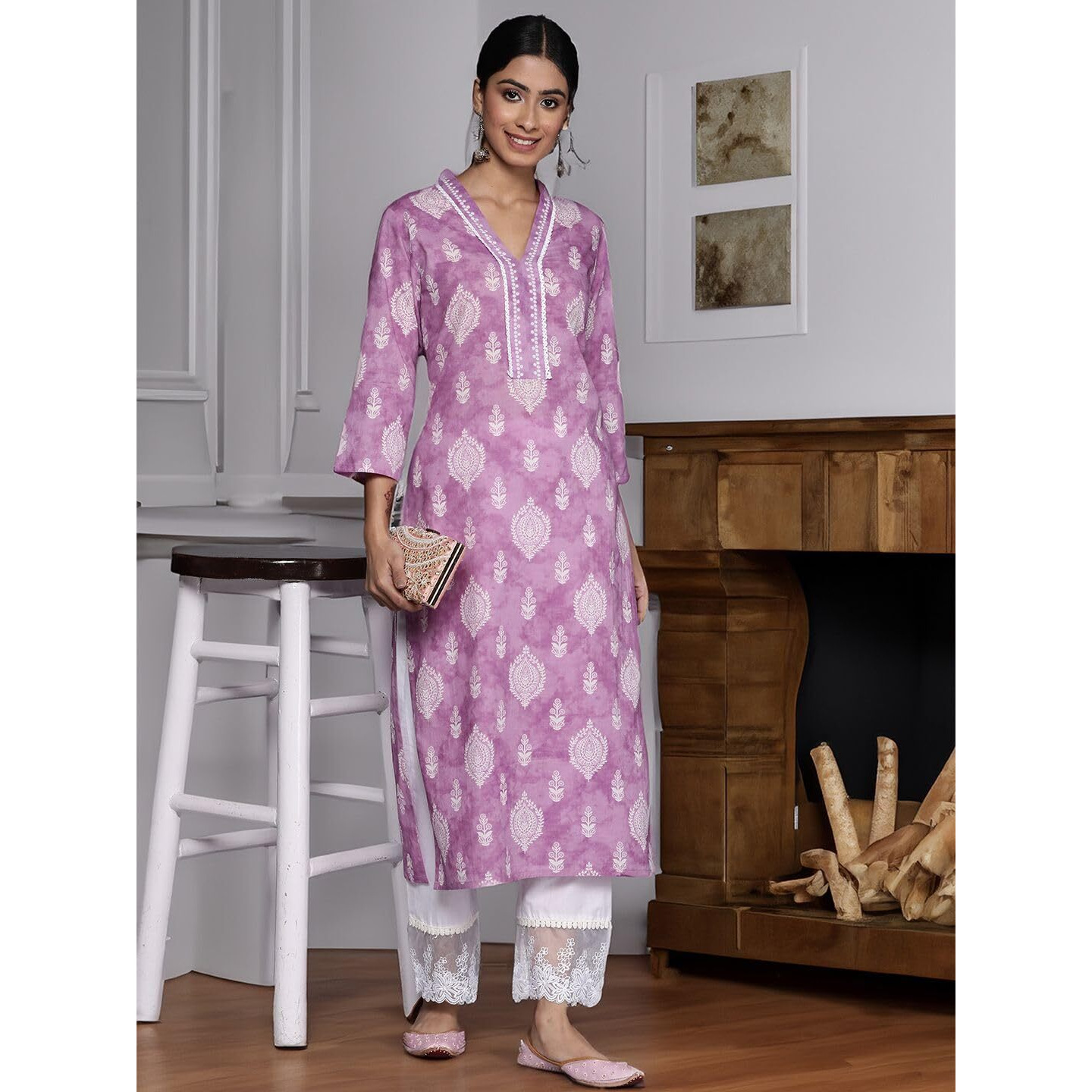 Varanga Women Lavender 3/4Th Sleeve V Neck Collared Kurta With White Floral Patterns (Medium)