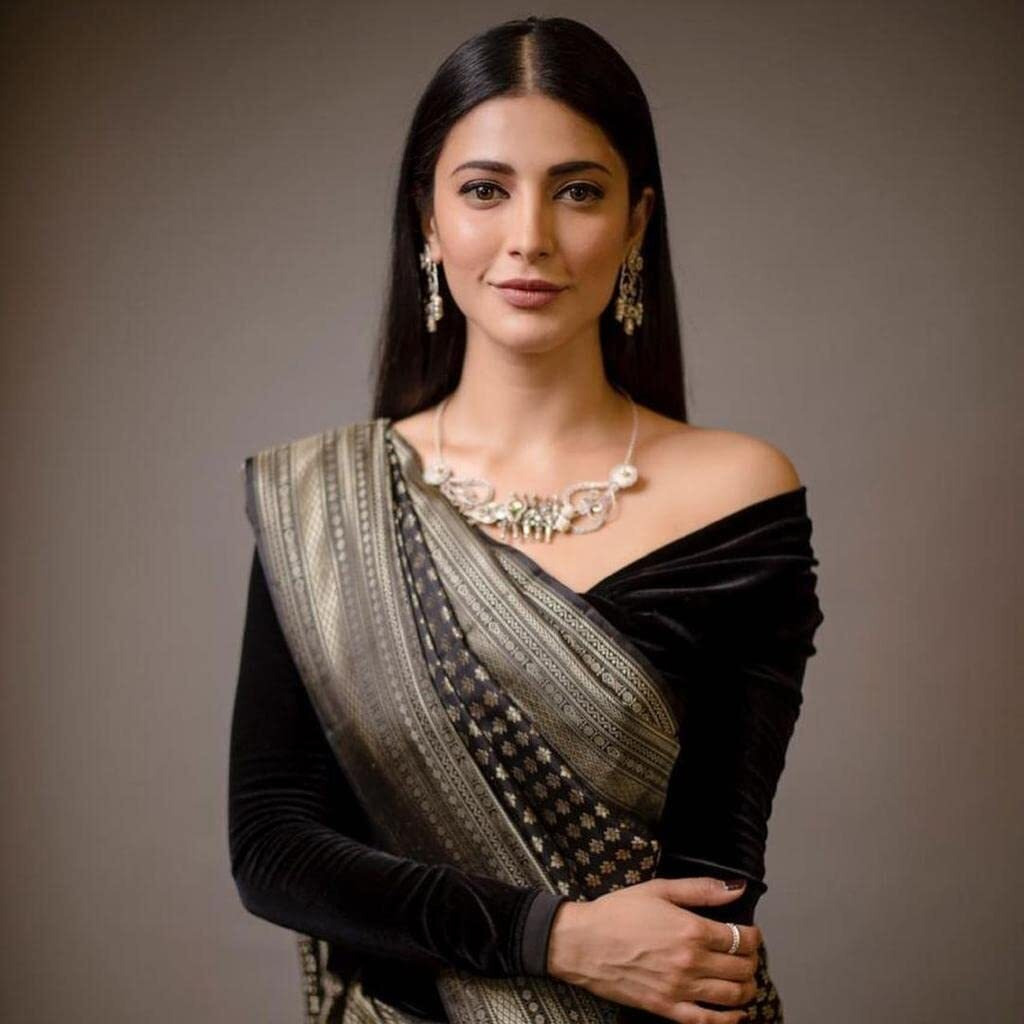 Flosive Ayn Women's Present Banarasi Soft Lichi Silk Saree Krishna Jacquard Rich Pallu Design Work Zari Woven Kanjivaram Silk Style Saree With Soft Lichi Silk Blouse Piece (Black)