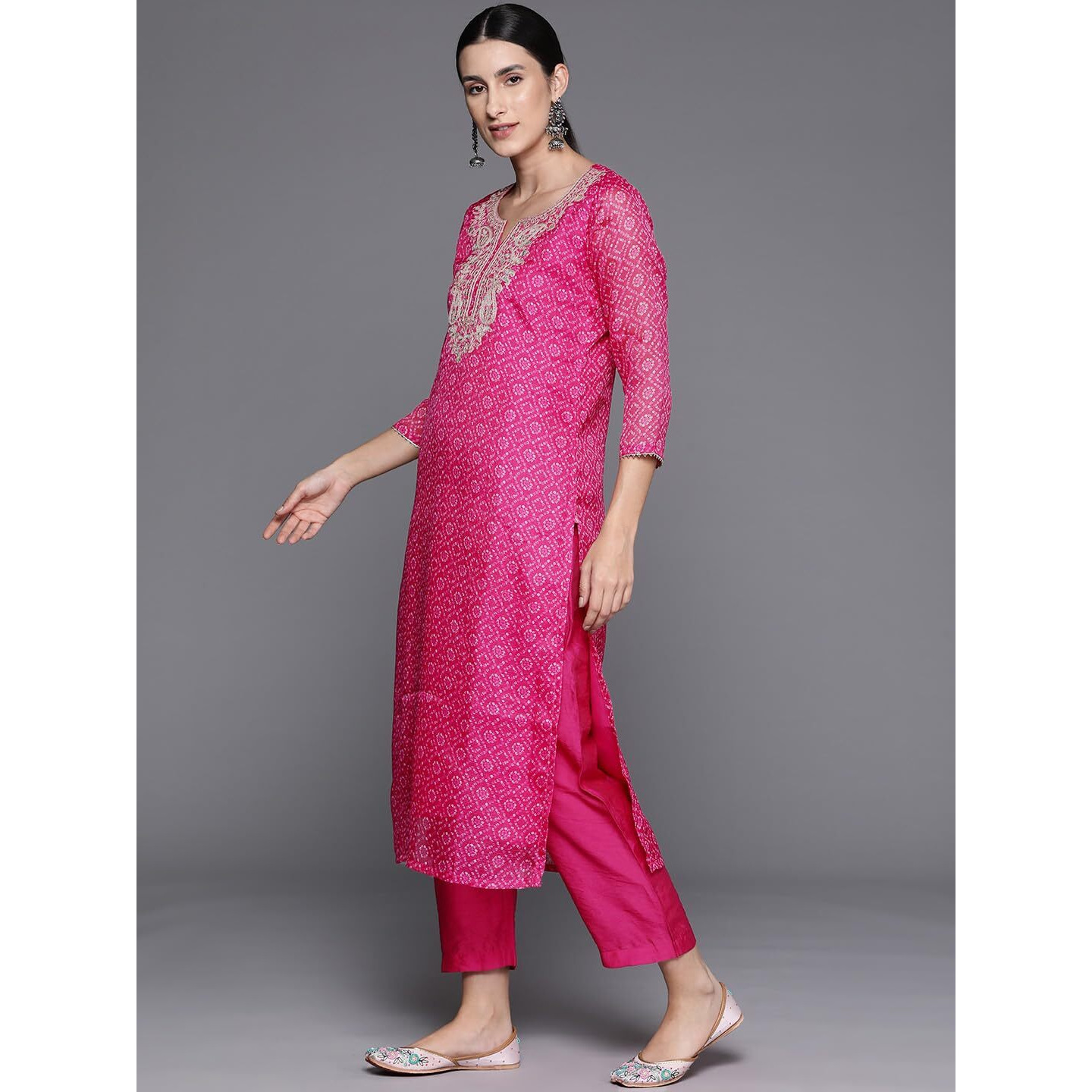 Varanga Women Pink Bandhani Printed Straight Kurta Paired With Bottom And Dupatta