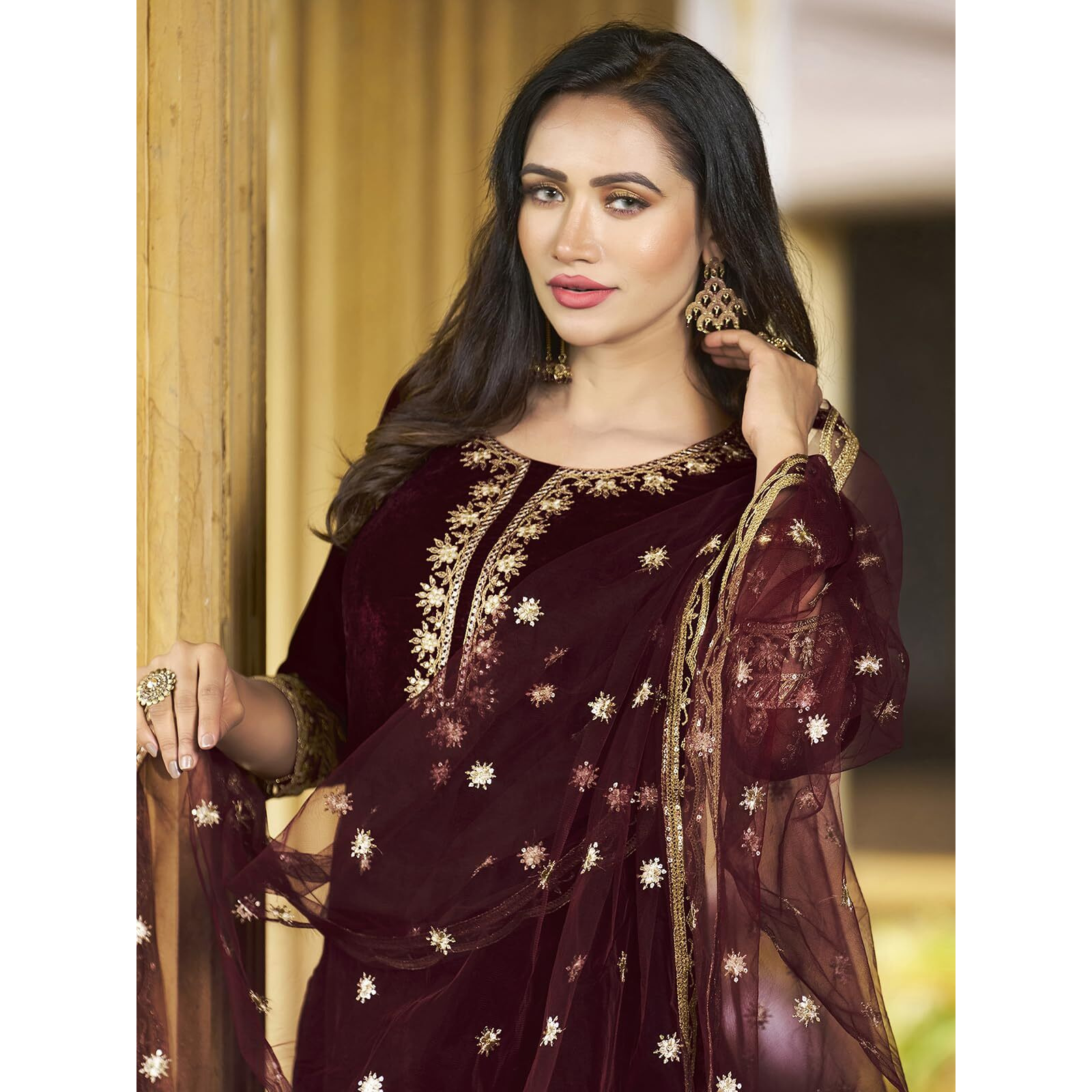 Sanisa Women's Velvet Embroidery Straight Kurta With Pant And Embroidery Dupatta (91Kbd1001Nz-L_Maroon)