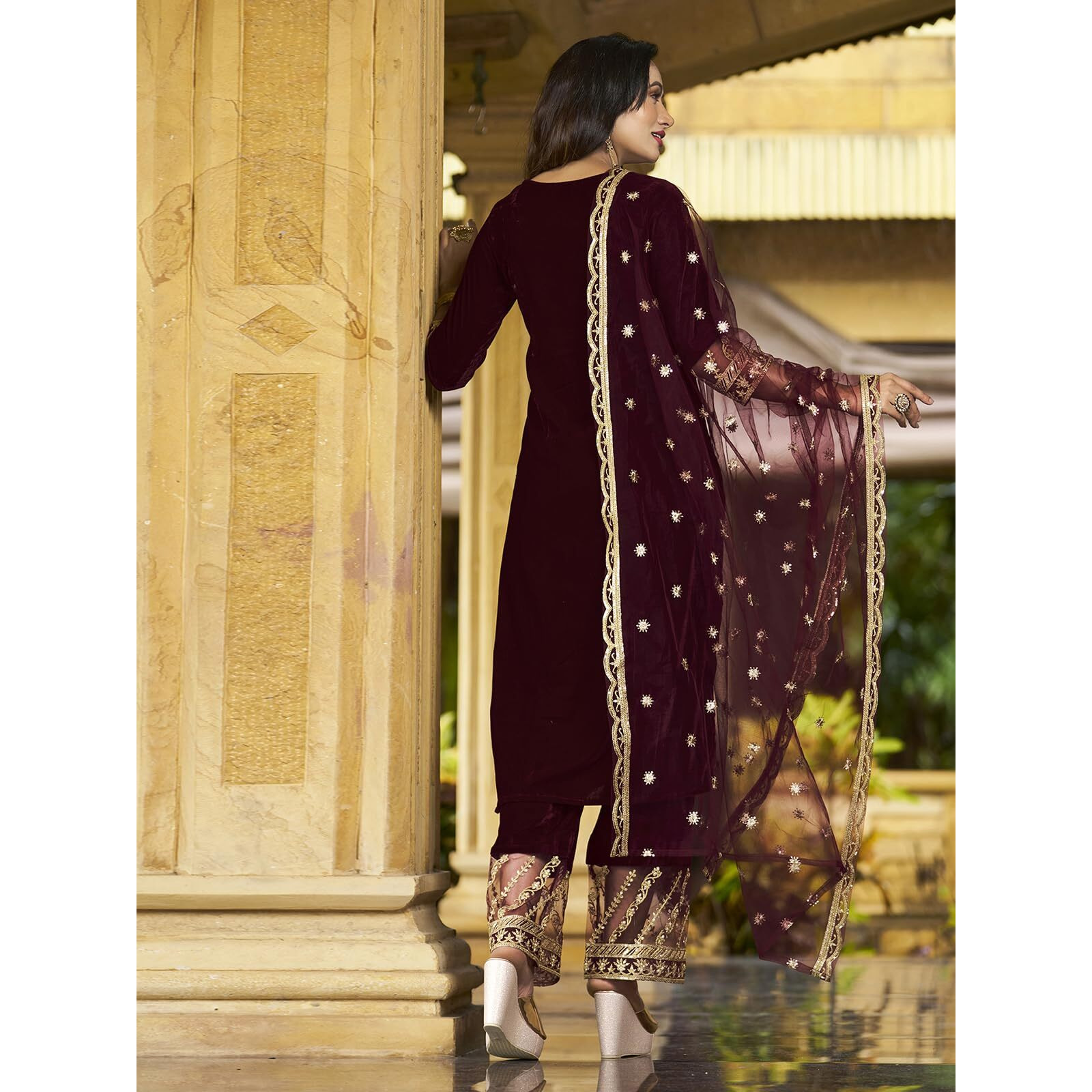 Sanisa Women's Velvet Embroidery Straight Kurta With Pant And Embroidery Dupatta (91Kbd1001Nz-L_Maroon)
