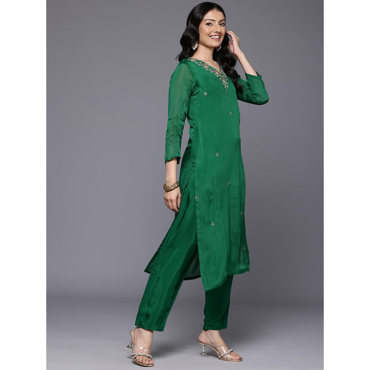 Varanga Women Green V-Neck Dabka And Cutdana Work Straight Kurta Paired With Bottom And Embroidered Dupatta