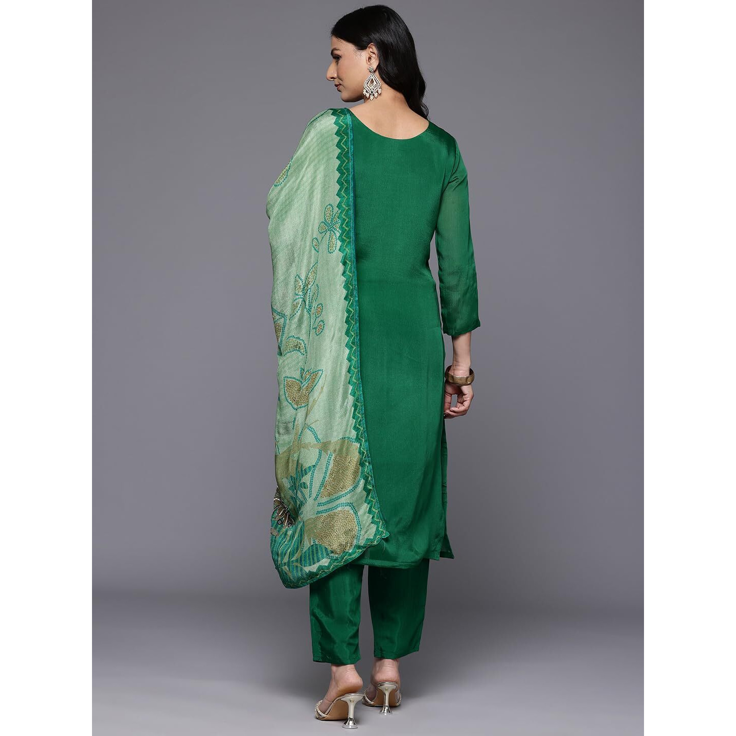 Varanga Women Green V-Neck Dabka And Cutdana Work Straight Kurta Paired With Bottom And Embroidered Dupatta