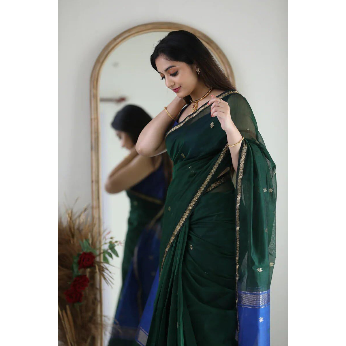Flosive Women's Mix Color & Golden Kanjivaram Wedding Saree With Blouse (Green)