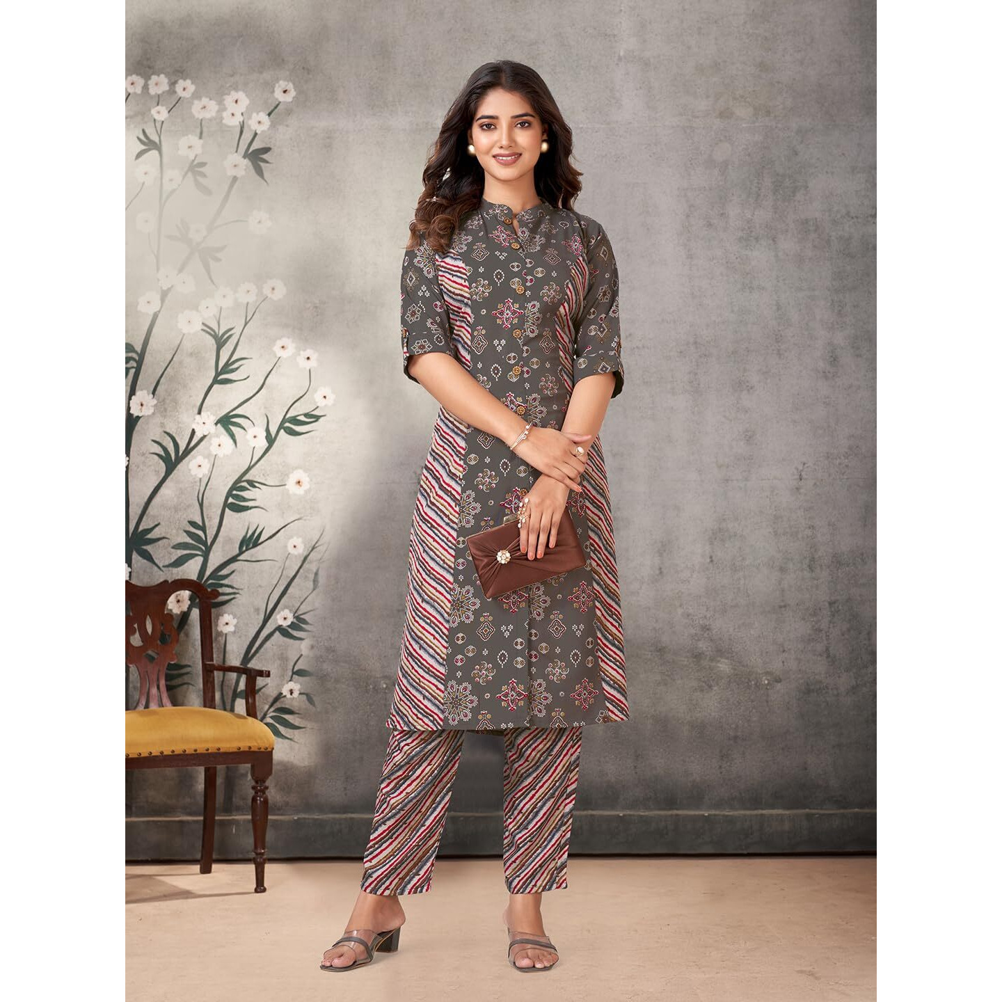 Pratham Blue Women's Viscose Rayon Straight Kurta With Palazzos |Kurta Set For Women |Women Kurta|Women Printed Kurta Sets Kurtis (Pb-6240-S_Grey Color)