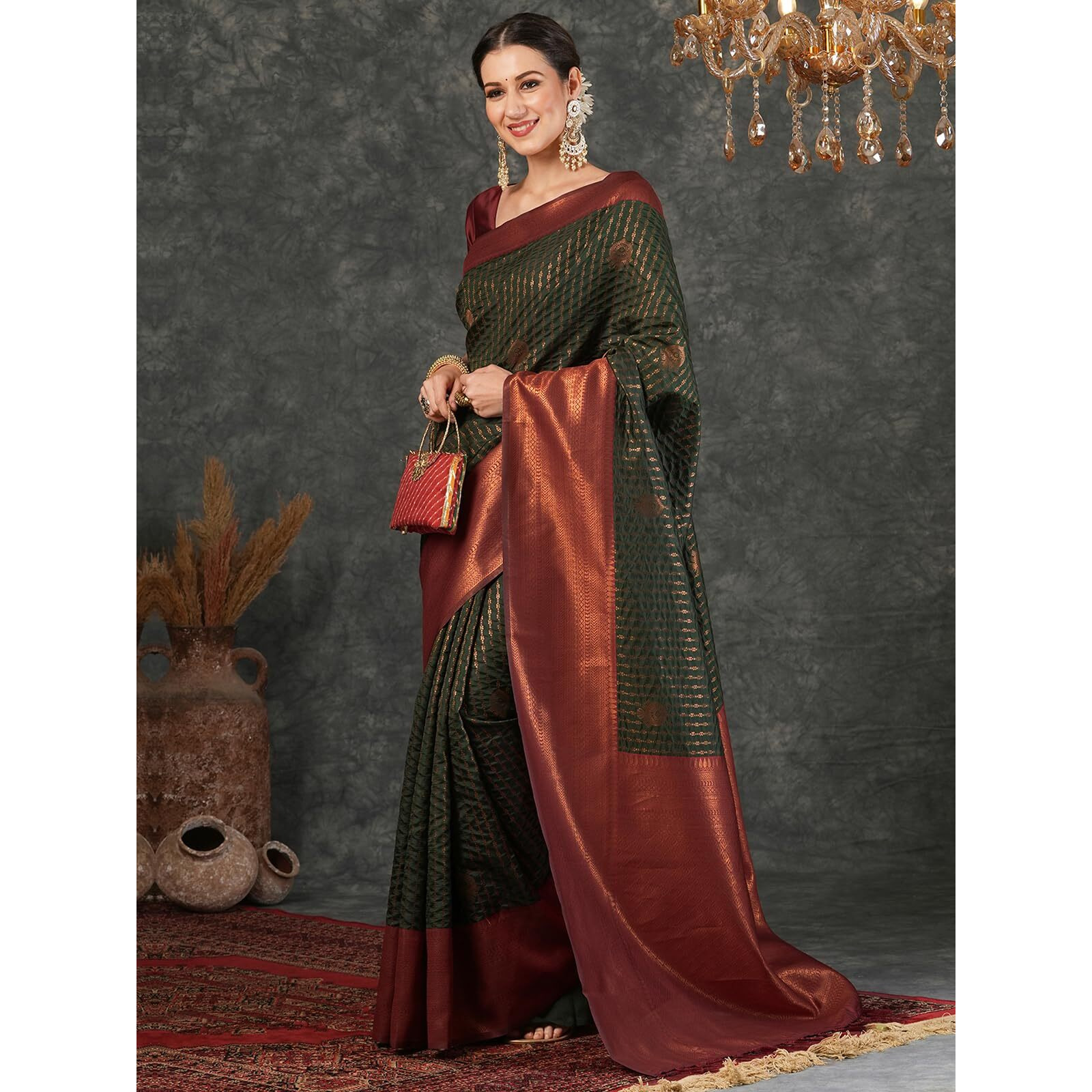 Satrani Women's Silk Kanjivaram Jacquard Weaving Saree With Unstitched Blouse Piece (4028S179N_Dark Green & Maroon)
