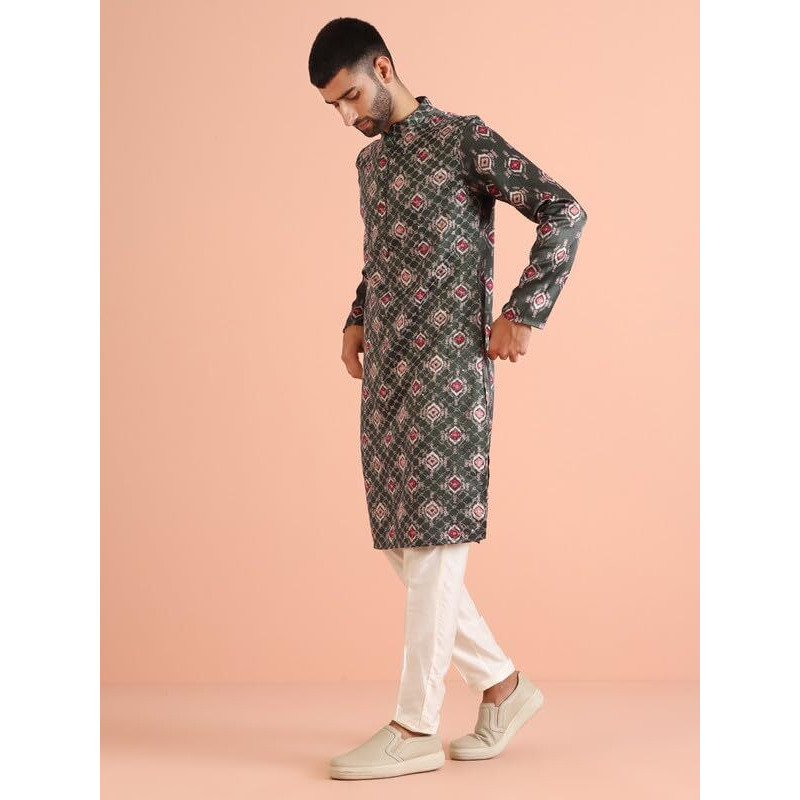 Kisah Men's Kurta, Bottle Green Silk Blend, Embroidered Regular Fit Mandarin Collar Long Sleeves (42)