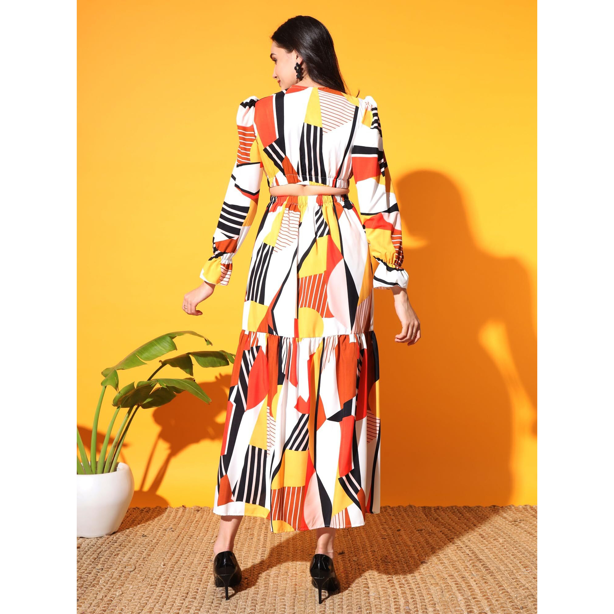 Kzully Women|Embrace Chic Vibes With This V-Neck Fit & Flare Maxi Dress Featuring Waist Cutouts White-Red, Large