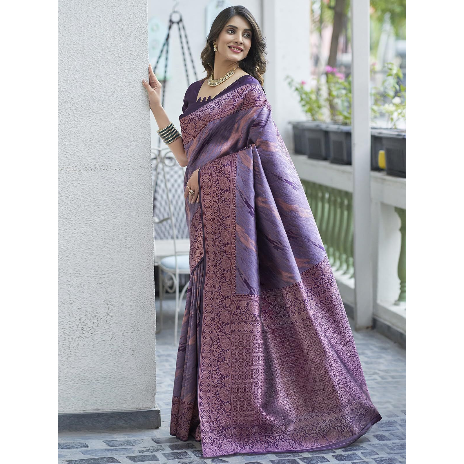 Satrani Women's Banarasi Jacquard Kanjivaram Silk Blend Saree With Unstitched Blouse Piece (3756S166N_Mauve & Deep Purple)