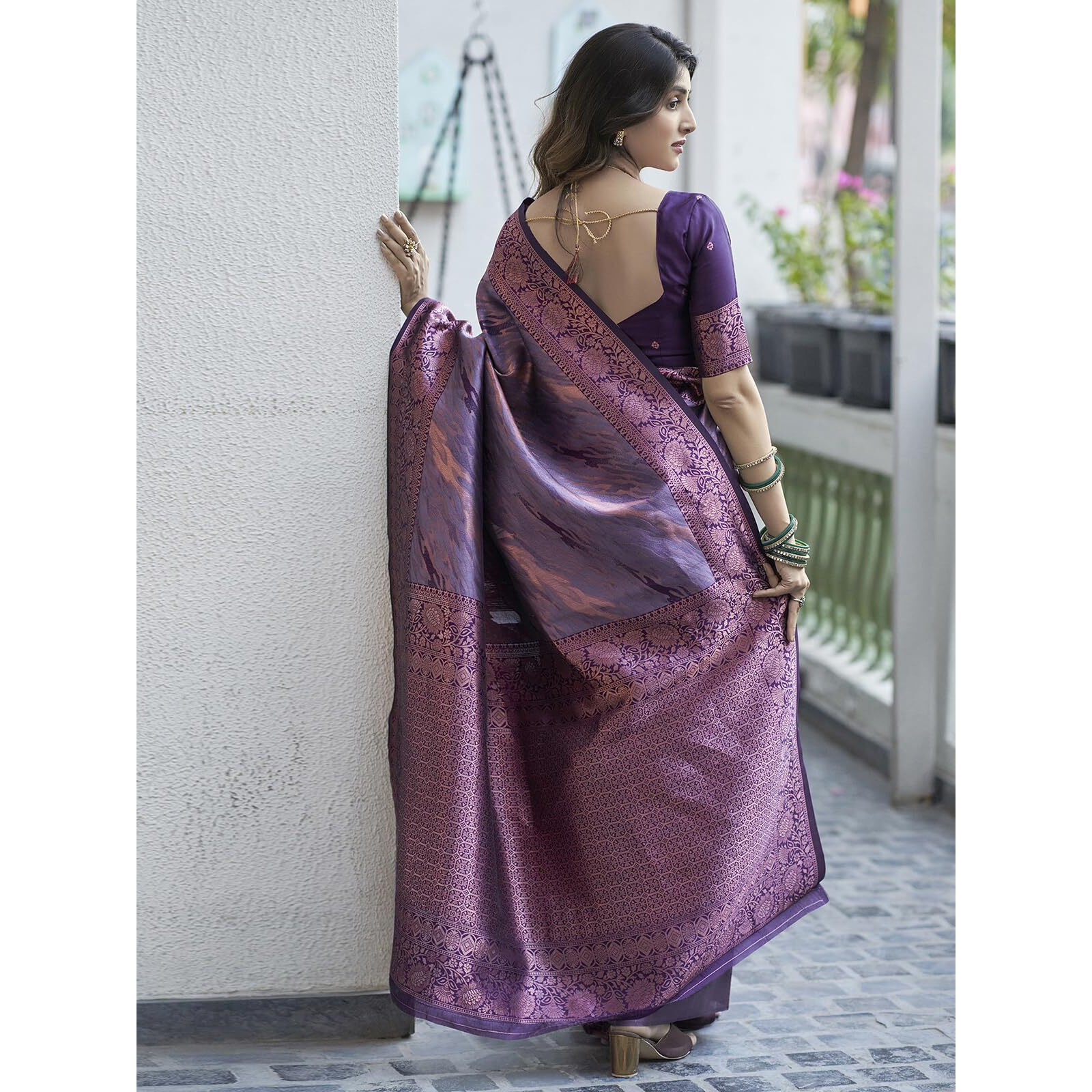 Satrani Women's Banarasi Jacquard Kanjivaram Silk Blend Saree With Unstitched Blouse Piece (3756S166N_Mauve & Deep Purple)