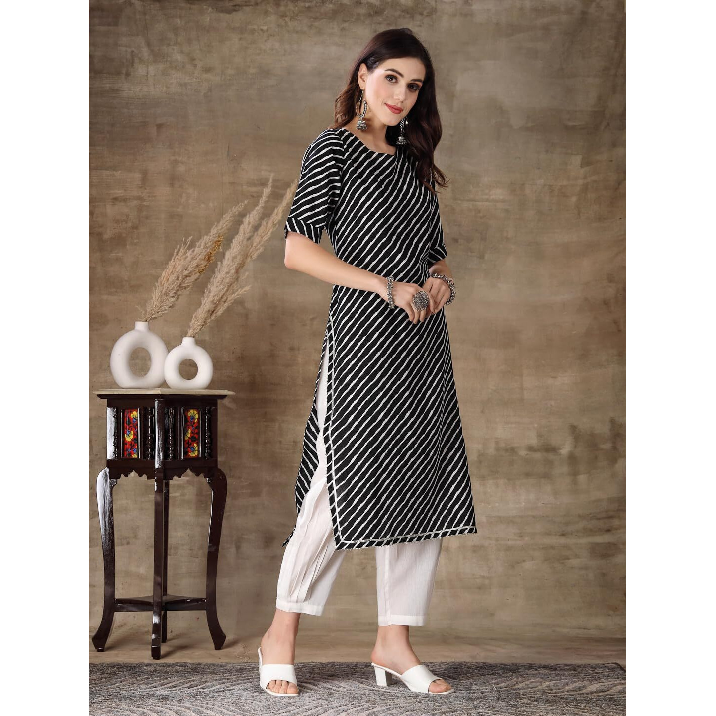 Stylum Women's Lehariya Printed Cotton Straight Kurta Pant Set (Kpramada44_Black, Xxl)