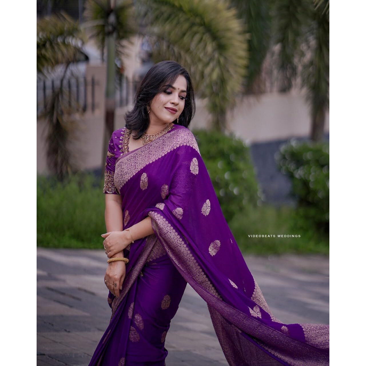 Flosive Women's Beautiful Purple Kanjivaram Pure Zari Woven Soft Silk Saree With Fancy Blouse