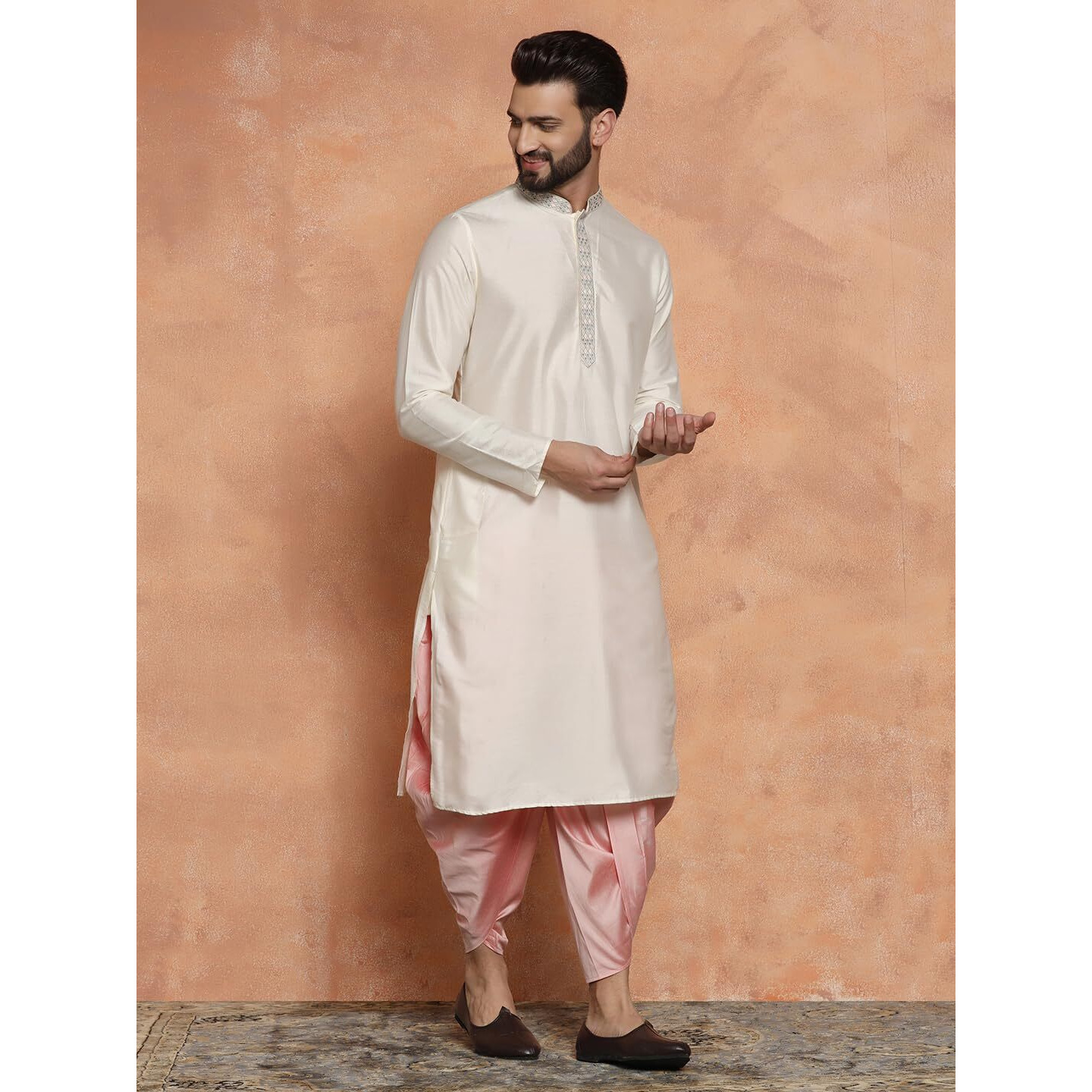 Kisah Men Off White Kurta, Cotton, Full Sleaves, Knee Length, Straight, Regular Fit, Mandarin Collar Ethnic Wear