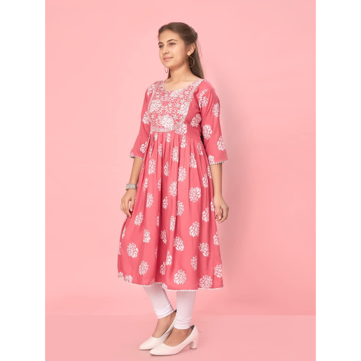 Aarika Girls Pink-White Colour Cotton Embroidery Kurti Legging Set (Kl-Ap-D-1-Pink-White-34)