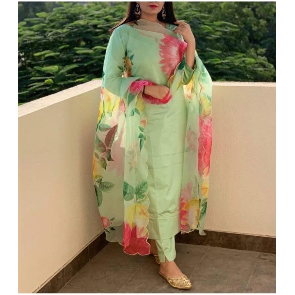 Patlani Women's Full Stitched Solid Salwar Suits With Floral Printed Dupatta.