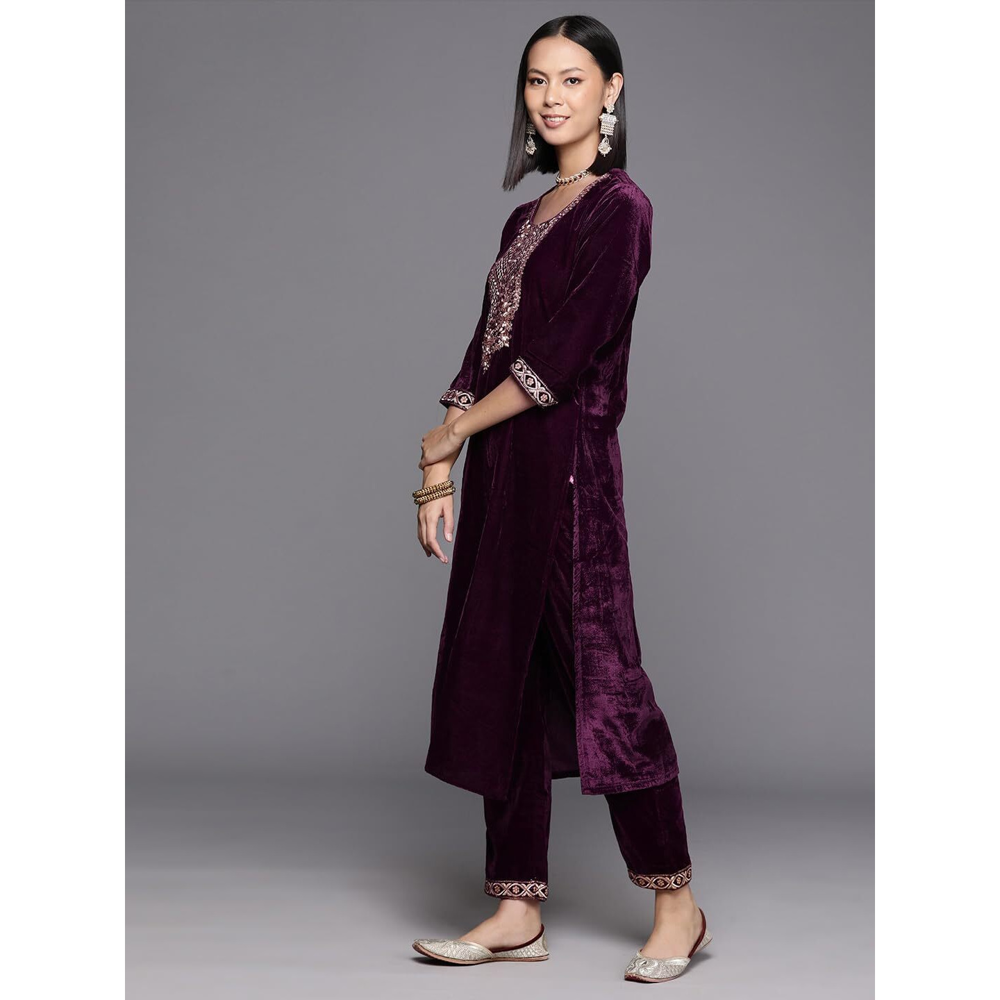 Varanga Women Pink & White Bandhani Printed Kurta  Elegant And Traditional Ethnic Wear For Women