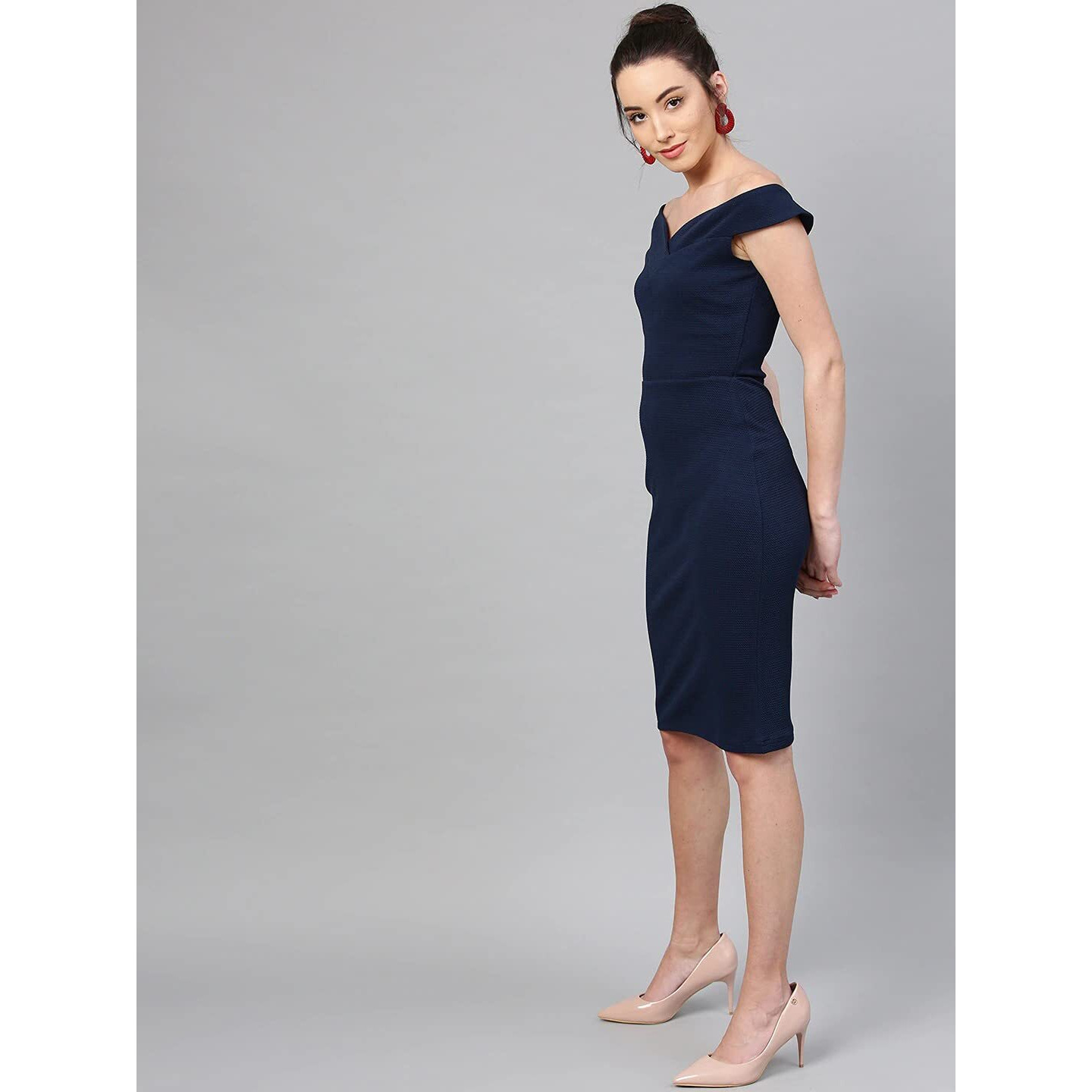 Shasmi Women's Comfortable Navy Blue Sweetheart Neck Sleeveless Solid Midi Bodycon Casual Western Stylish Dress For Womens/Midi Dress For Girls (Shree Midi 16 Navy Blue M)