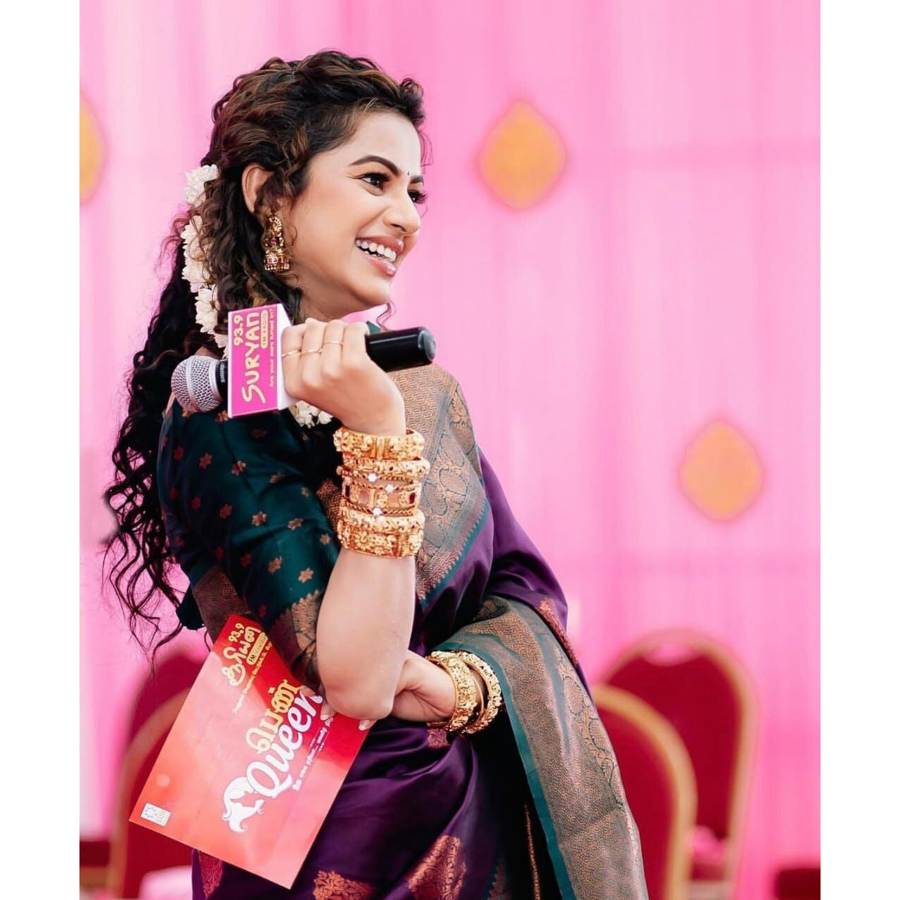 Flosive Woven Wine & Gold Zari Woven Kanjivaram Saree With Blouse..