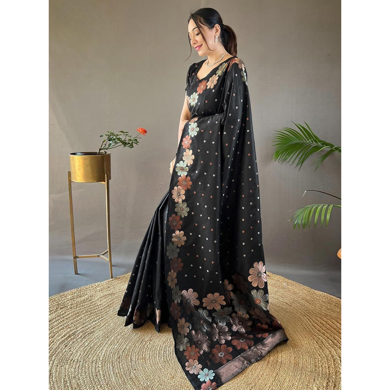 Satrani Women's Silk Banarasi Jacquard Kanjivaram Silk Saree With Unstitched Blouse Piece (3693S141N_Black)