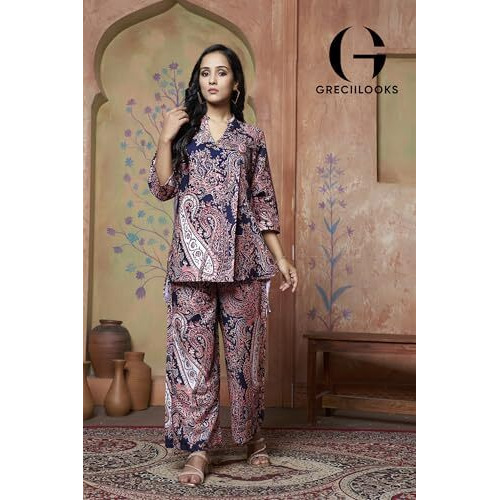 Greciilooks Women's Casual Rayon Floral Regular Fit Co-Ord Set (Black, Small)