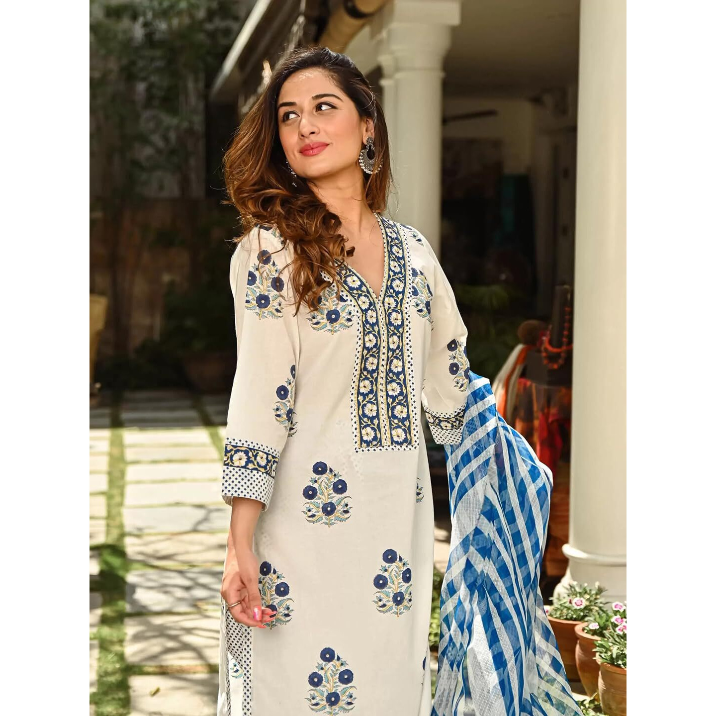 Pinkmint Women Kurta Set Printed V Neck Stright Kurta & Bottom With Dupatta Set