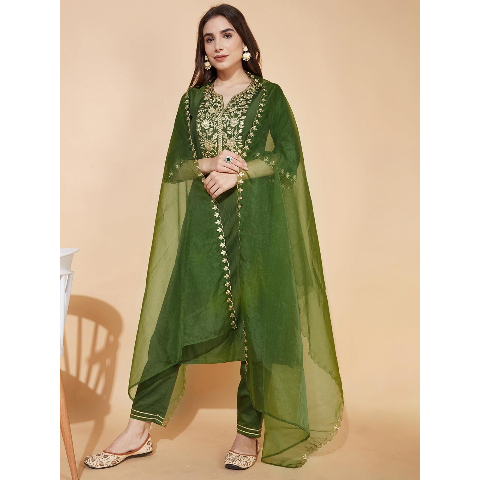 Sanisa Women's Chinnon Silk Embroidery Straight Kurta With Pant And Embroidery Dupatta (38Kbd474Nz-Xl_Green)