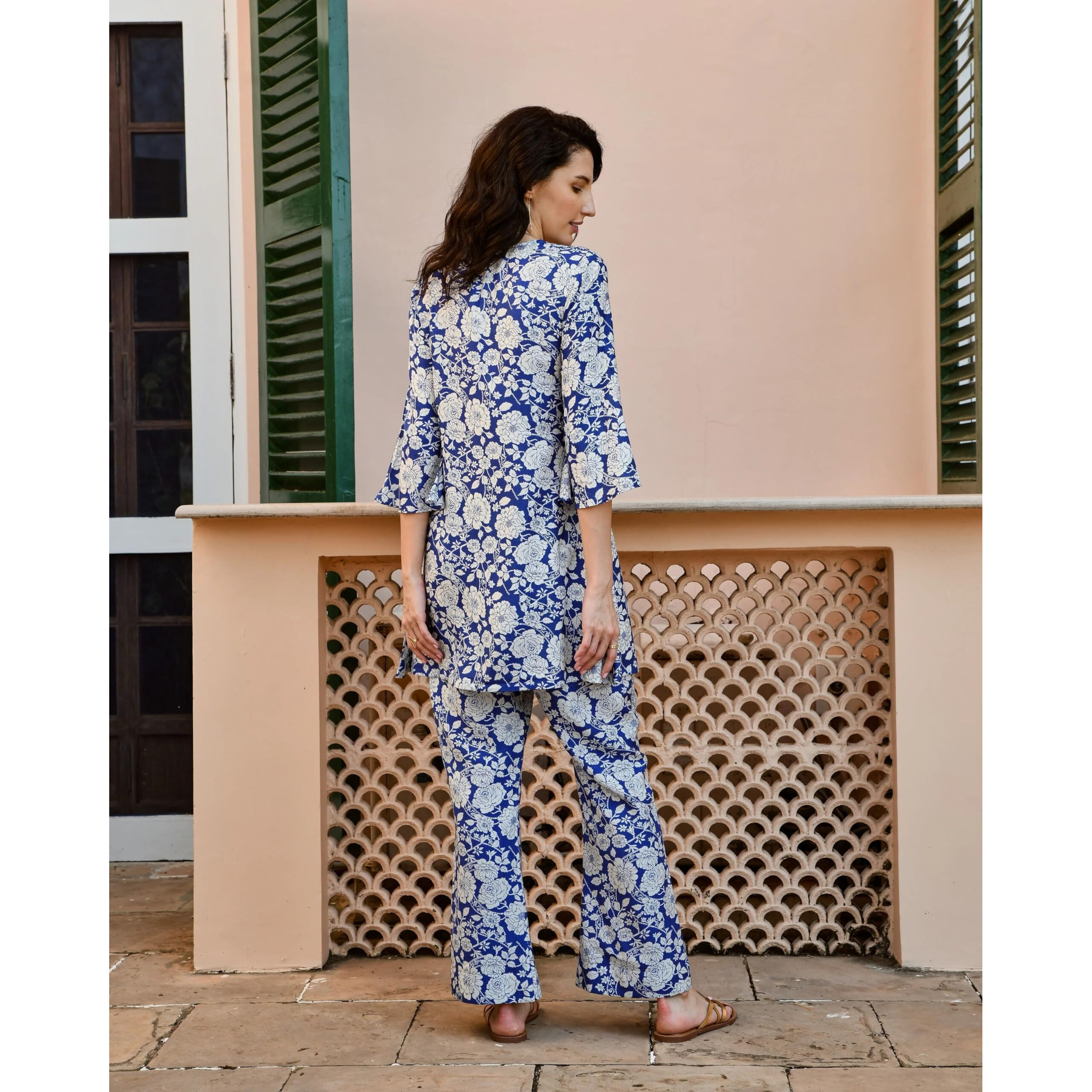 Nainvish Women's Cotton Blend Printed Straight U-Neck Co-Ord Set (Sd660_Kb-M_Blue & White)