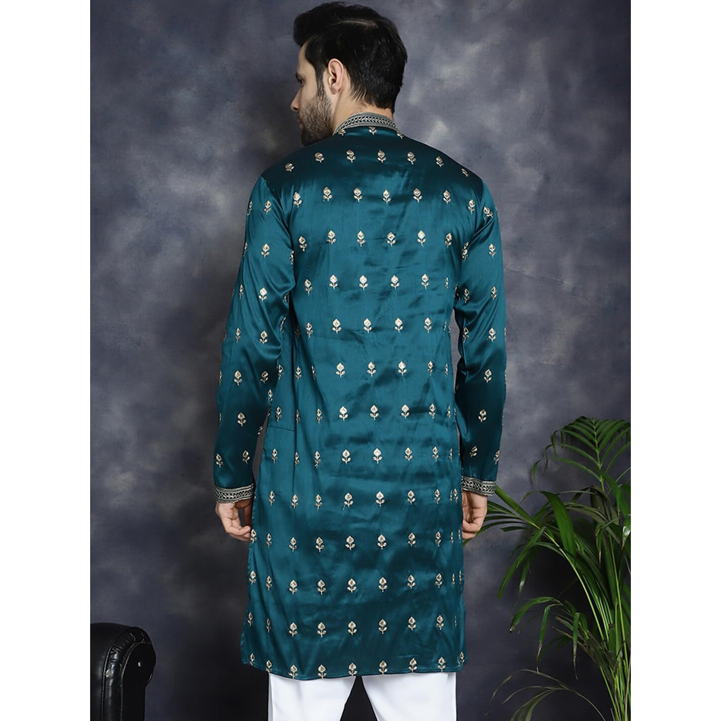 Jompers Men's Peacock Chikankari Embroidered Kurtas (Peacock, Xxl)