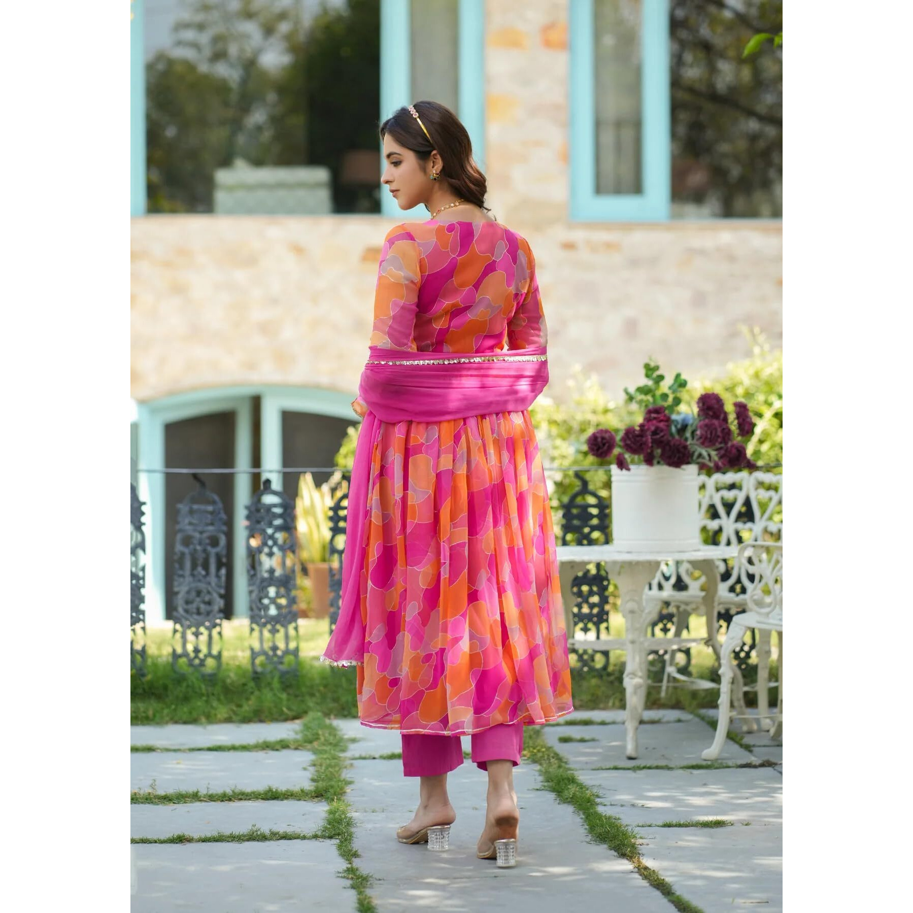 Xomantic Fashion Pink Georgette Printed Alia Cut Suit Set (Large, Pink)
