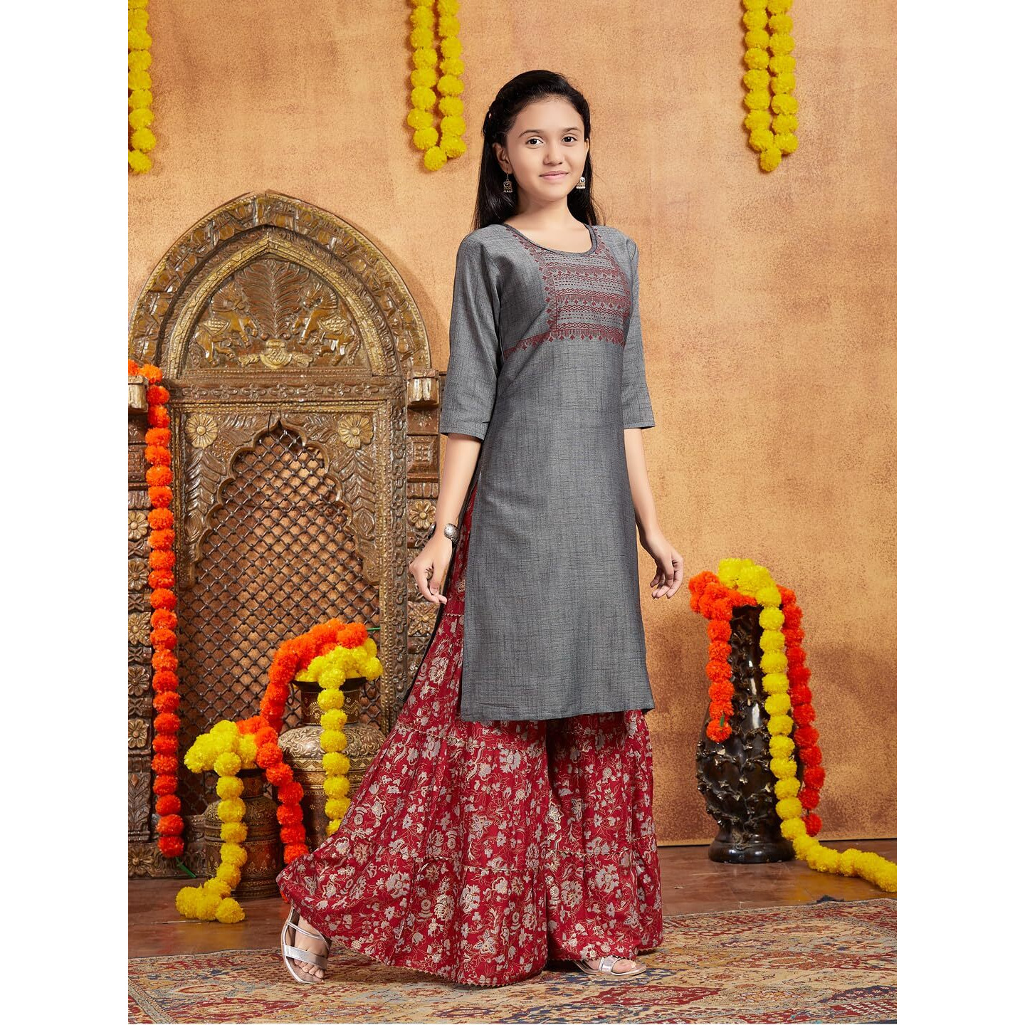 Aarika Girls Casual Wear Grey Colour Tribal Print Cotton Kurti (9-16 Years)
