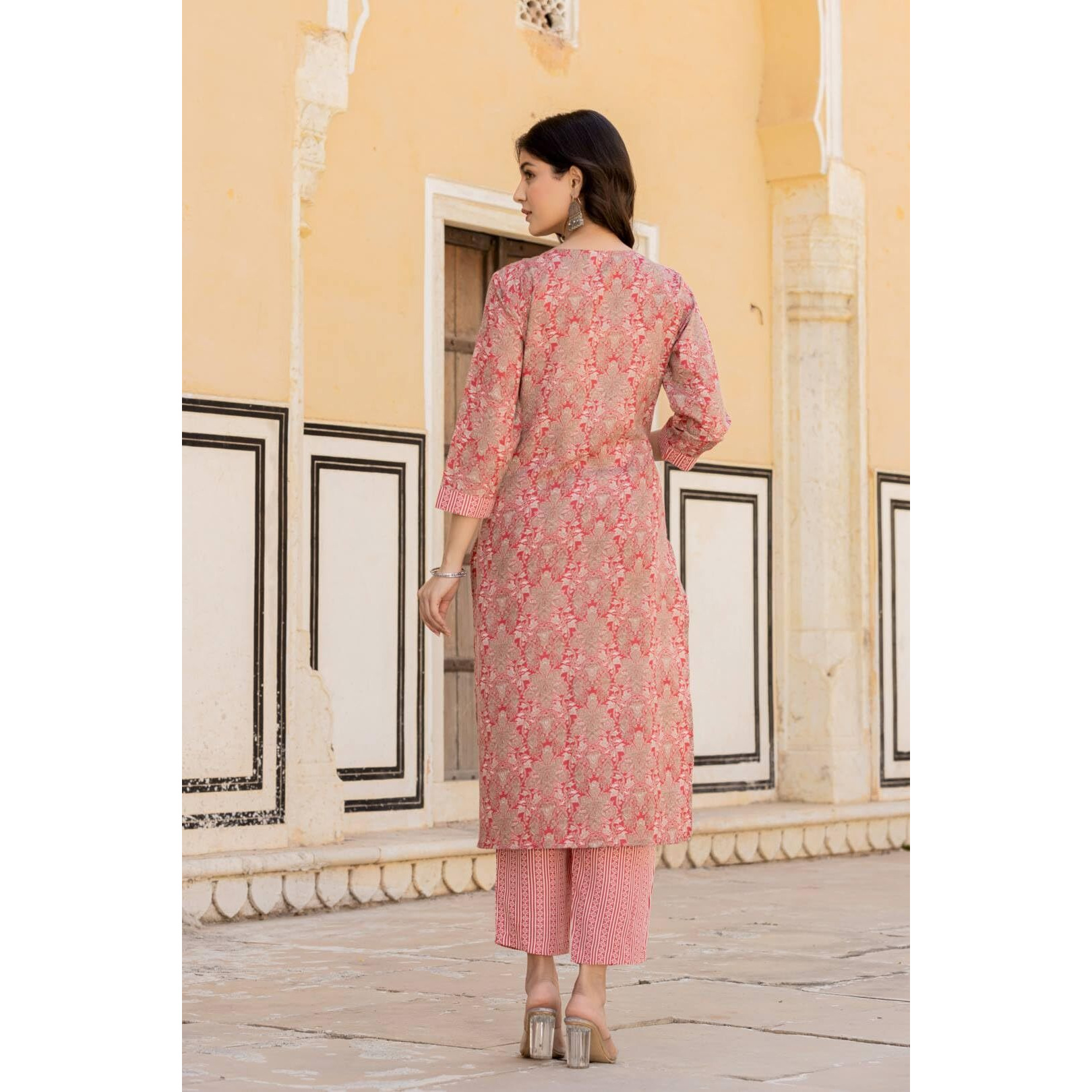 Varanga Women Printed Round Neck Straight Kurta With Bottom And Dupatta  Stylish & Comfortable Ethnic Wear