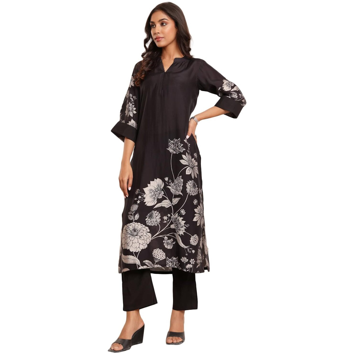 Varanga Women Black Floral Printed Kurta With Solid Trouser  Stylish And Comfortable Ethnic Set