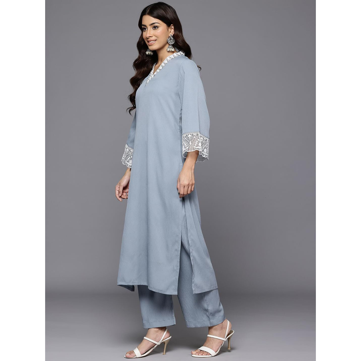 Varanga Women Thread Embroidered Organza Detailed Kurta Set  Elegant, Sophisticated, And Traditional Ethnic Wear