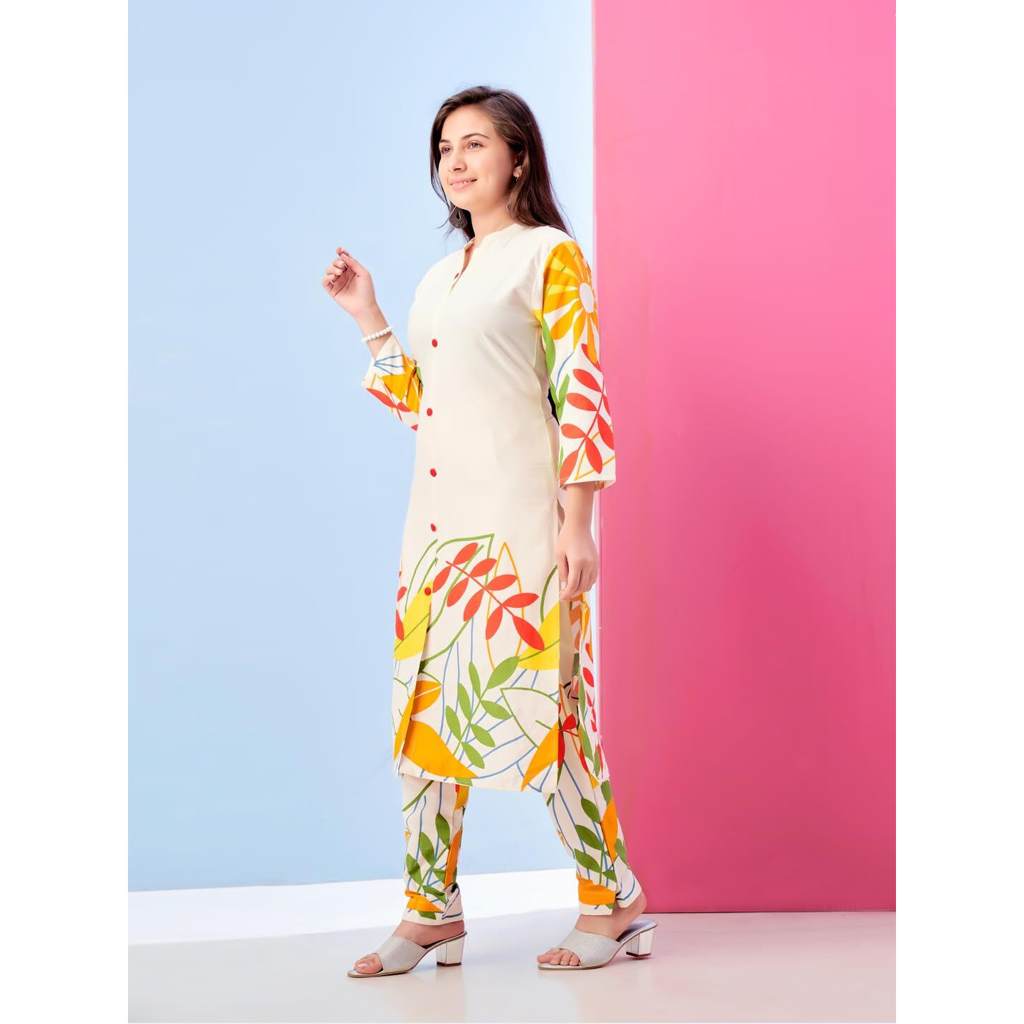 Aarika Girls Ethnic Wear Cream Colour Floral Print Khadi Cotton Kurti Pant Set-8-15 Years (Kp-Tr-K-977)