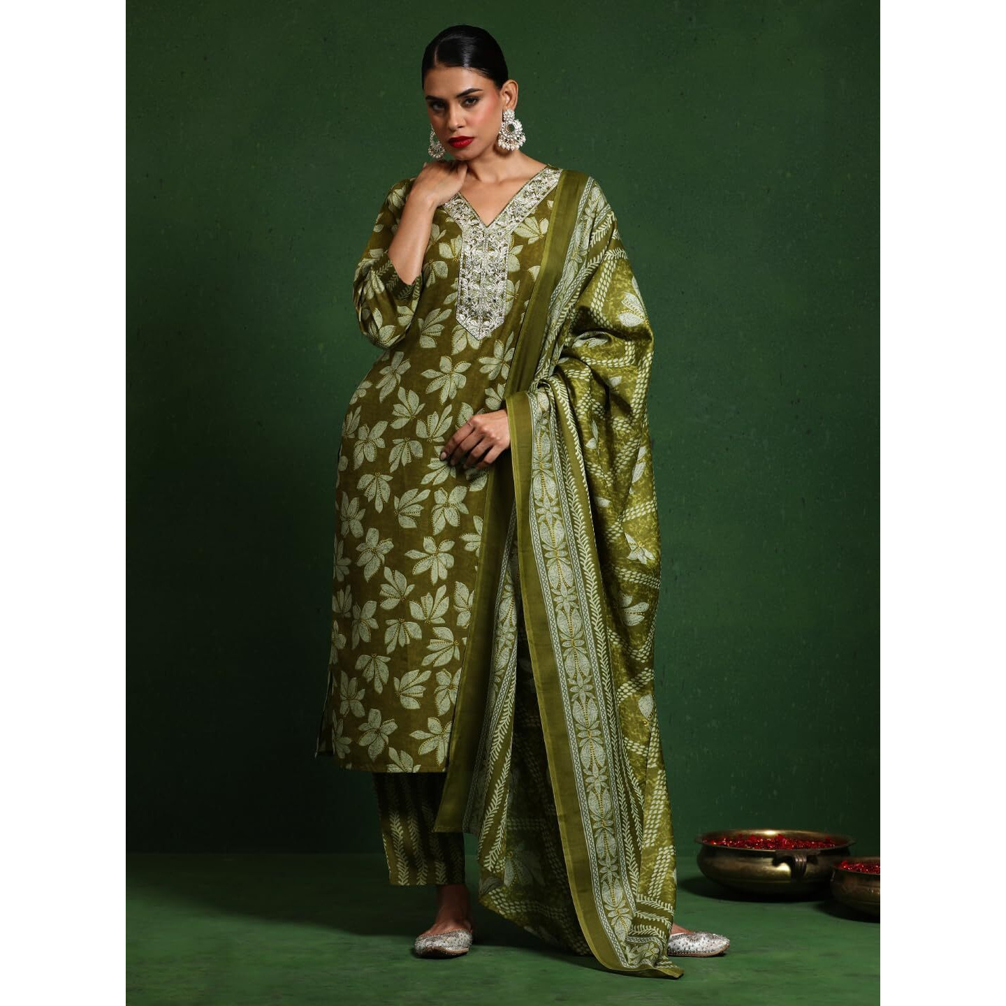 Varanga Women Floral Printed V Neck Kurta With Trouser & Dupatta