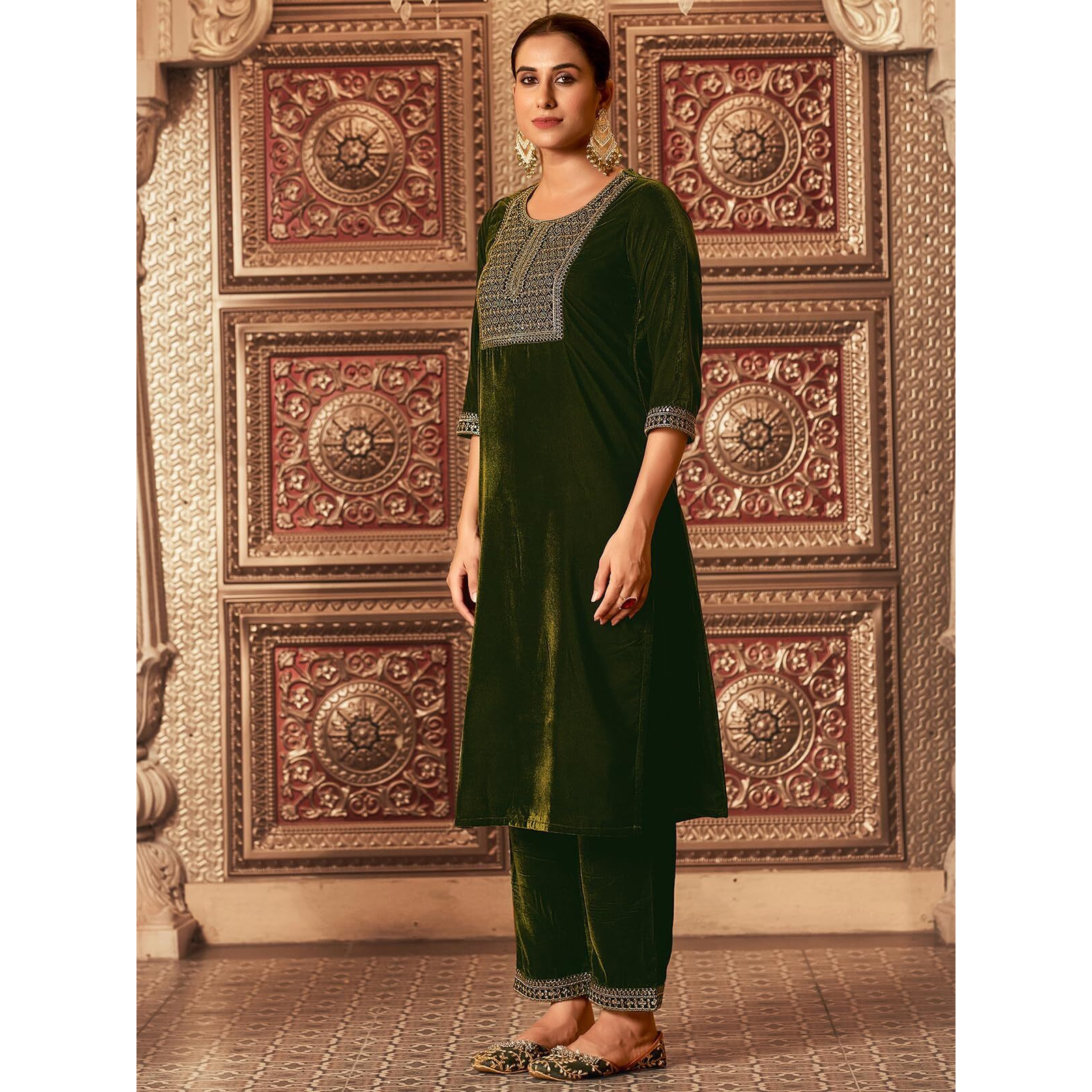 Sanisa Women's Velvet Sequins Embroidery Straight Kurta With Pant And Dupatta Set (218Kbd2314N-M_Mehandi Green)