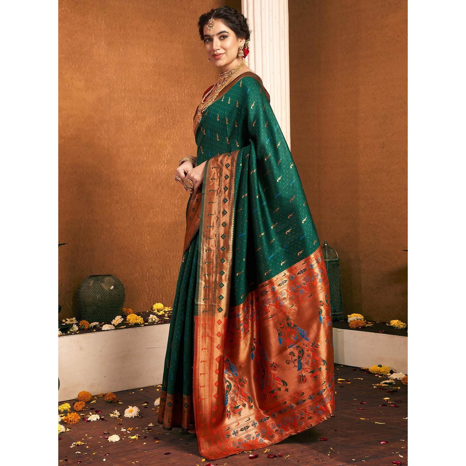Satrani Women's Silk Paithani Jacquard Weaving Saree With Unstitched Blouse Piece (4046S6296N_Dark Green)
